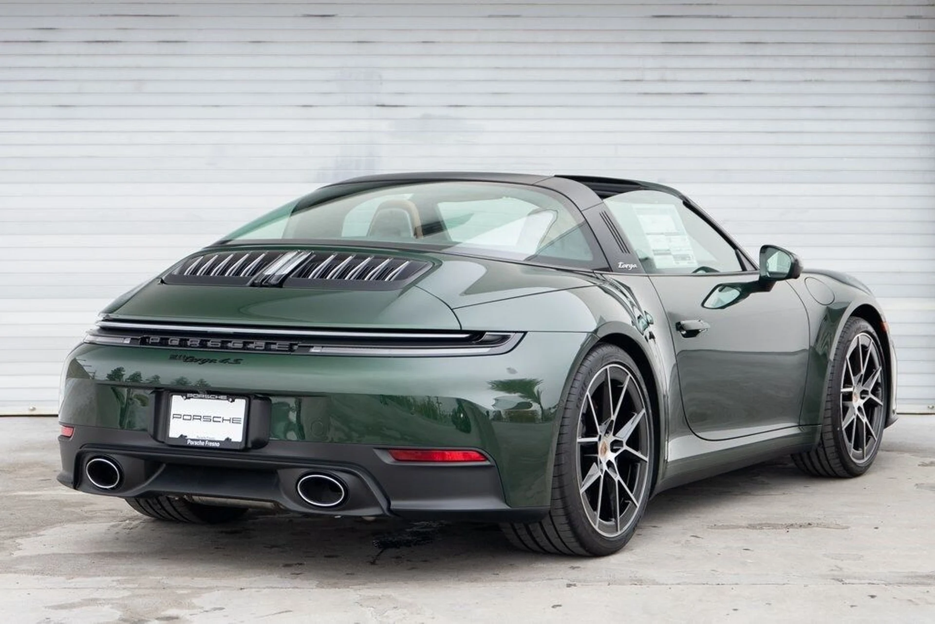 mph006_2012357860_511a0a0b6274a03f977b84d0fb8edd8ax_aa691f4d3d