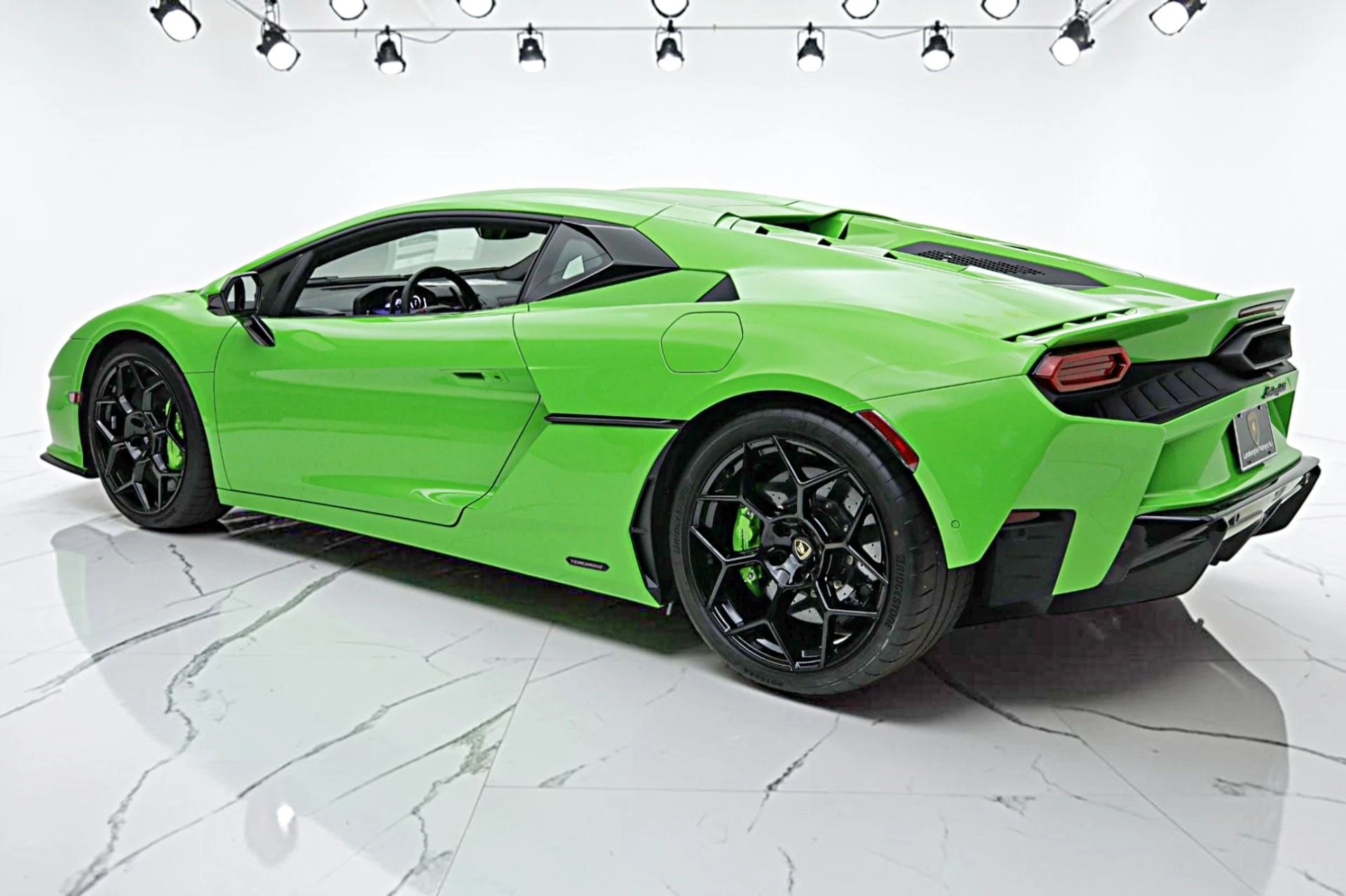 mph006_2018283368_New_2026_Lamborghini_Temerario_25c9db0cff