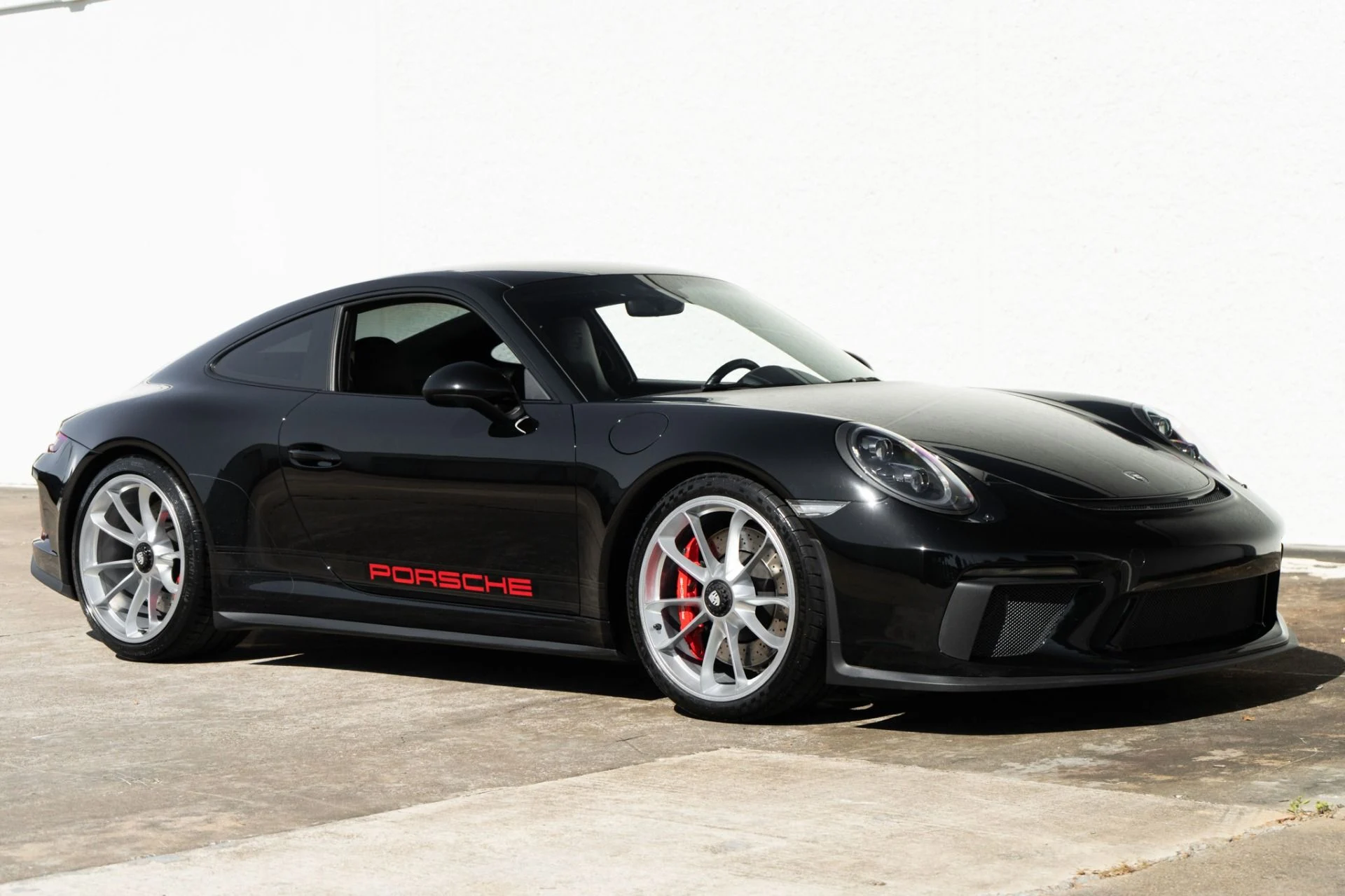 mph006_2026489452_Used_2018_Porsche_911_GT_3_Touring_1787008585_795360fa18