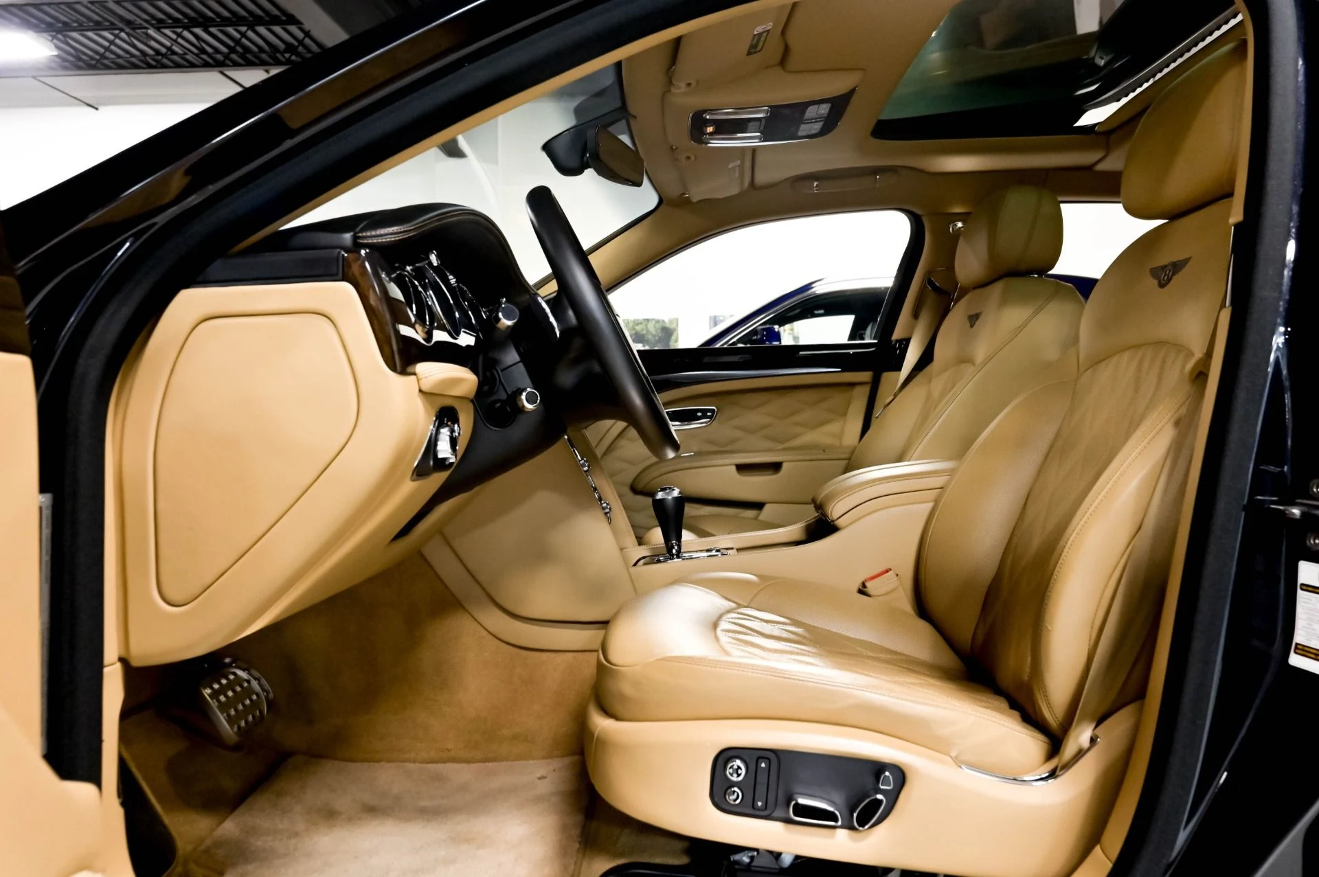 mph006_2031408694_Used_2017_Bentley_Mulsanne_1782570878_968a92f17f