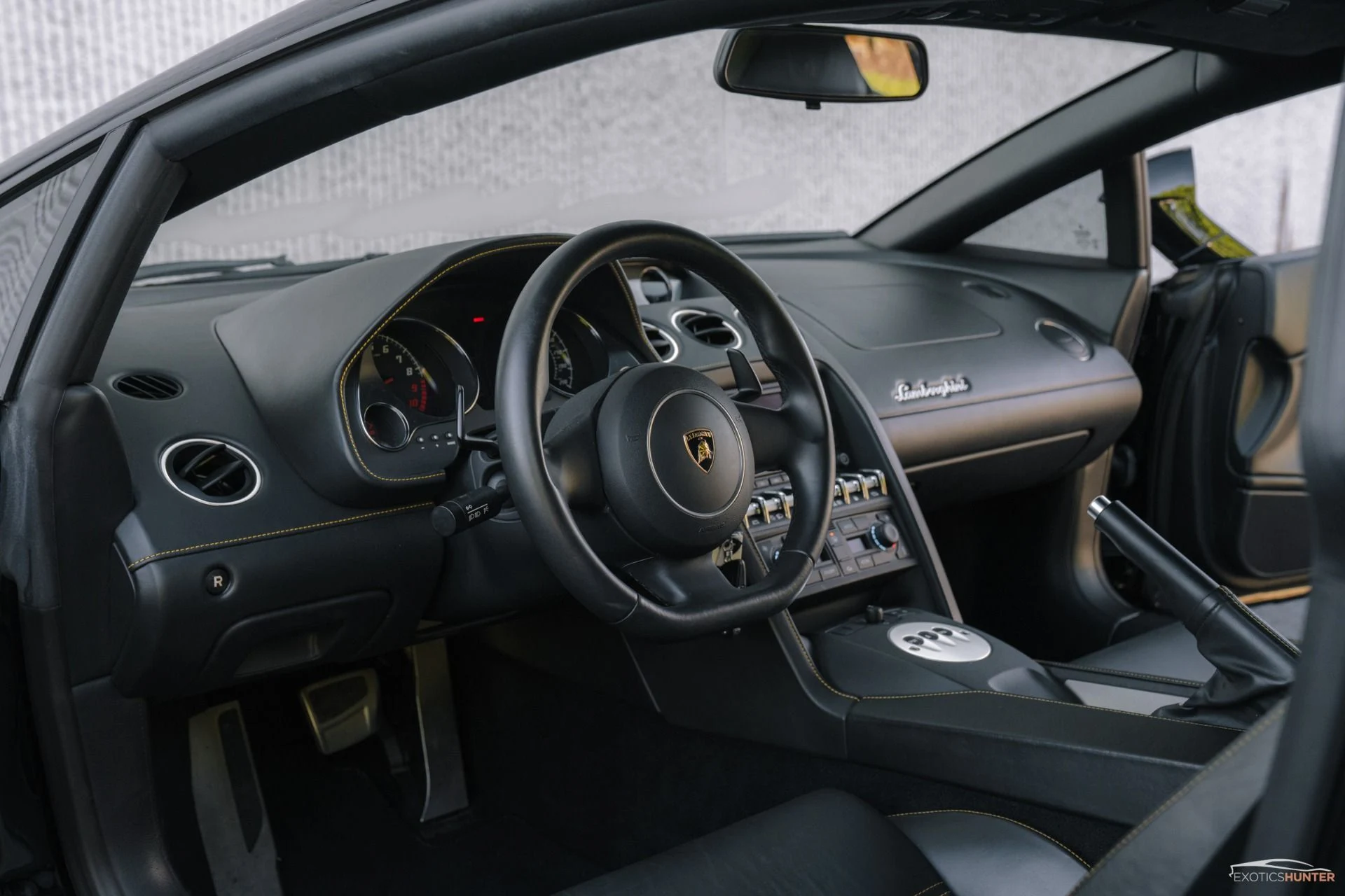 mph006_2038882324_Used_2012_Lamborghini_Gallardo_LP_550_2_on_Vorsteiner_Forged_Wheels_w_Front_Lift_1755035749_bfdb98bd83