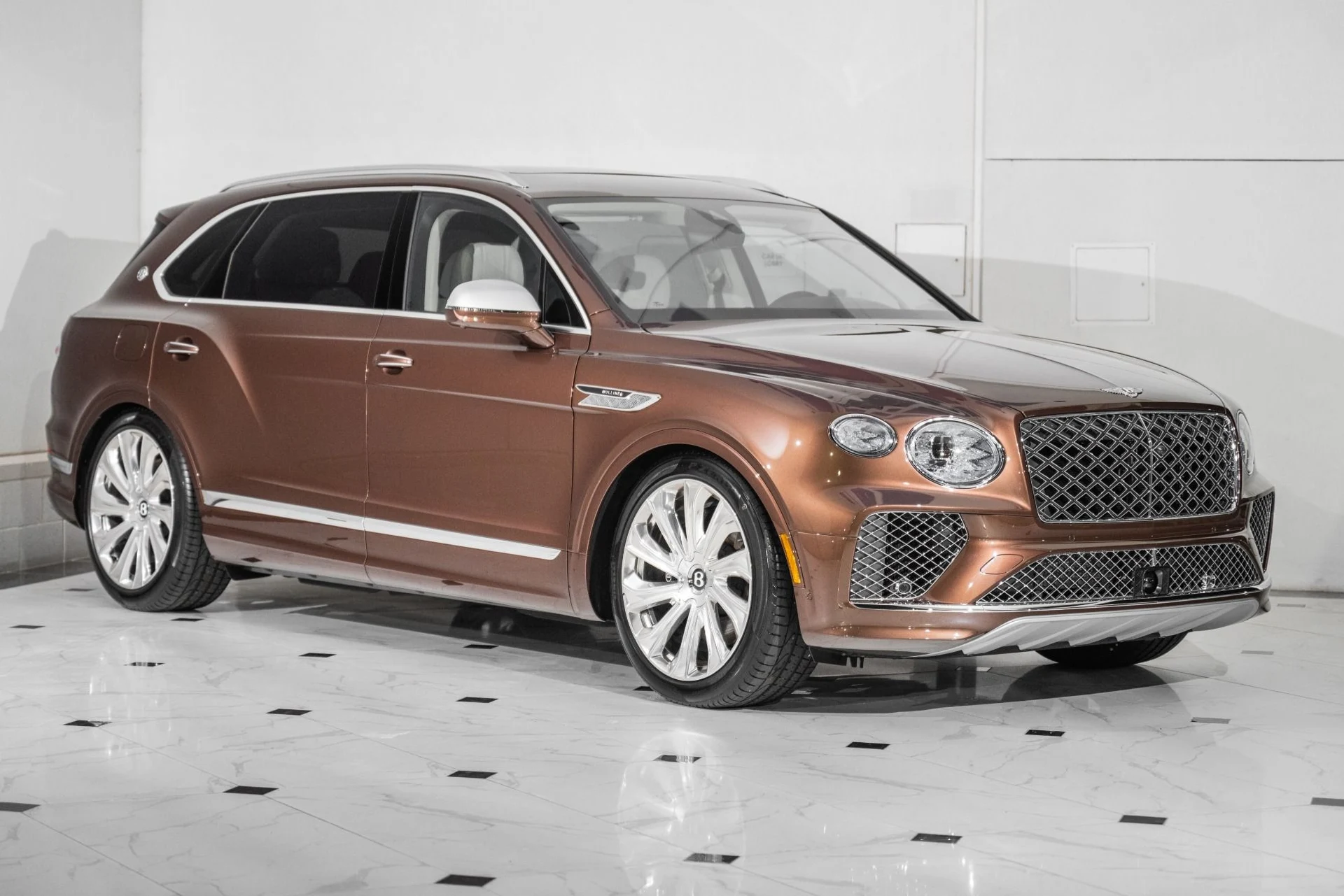 mph006_2042253870_Used_2025_Bentley_Bentayga_EWB_Mulliner_V8_1762964457_5bb3ba282c