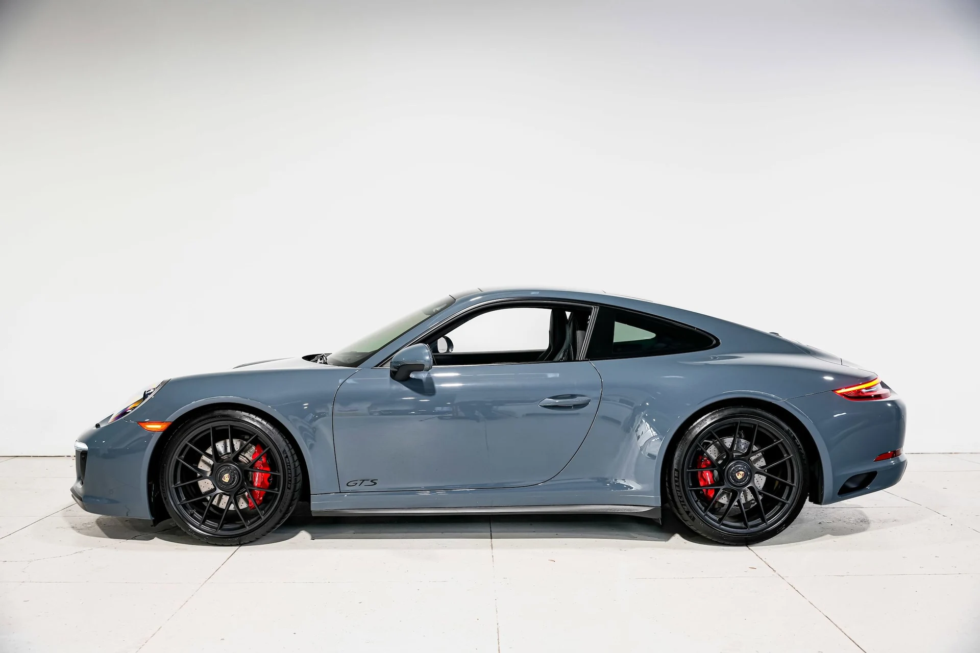 mph006_2059783055_c7814407bf08f9523bfe7209093c9d20x_5f84d8e874