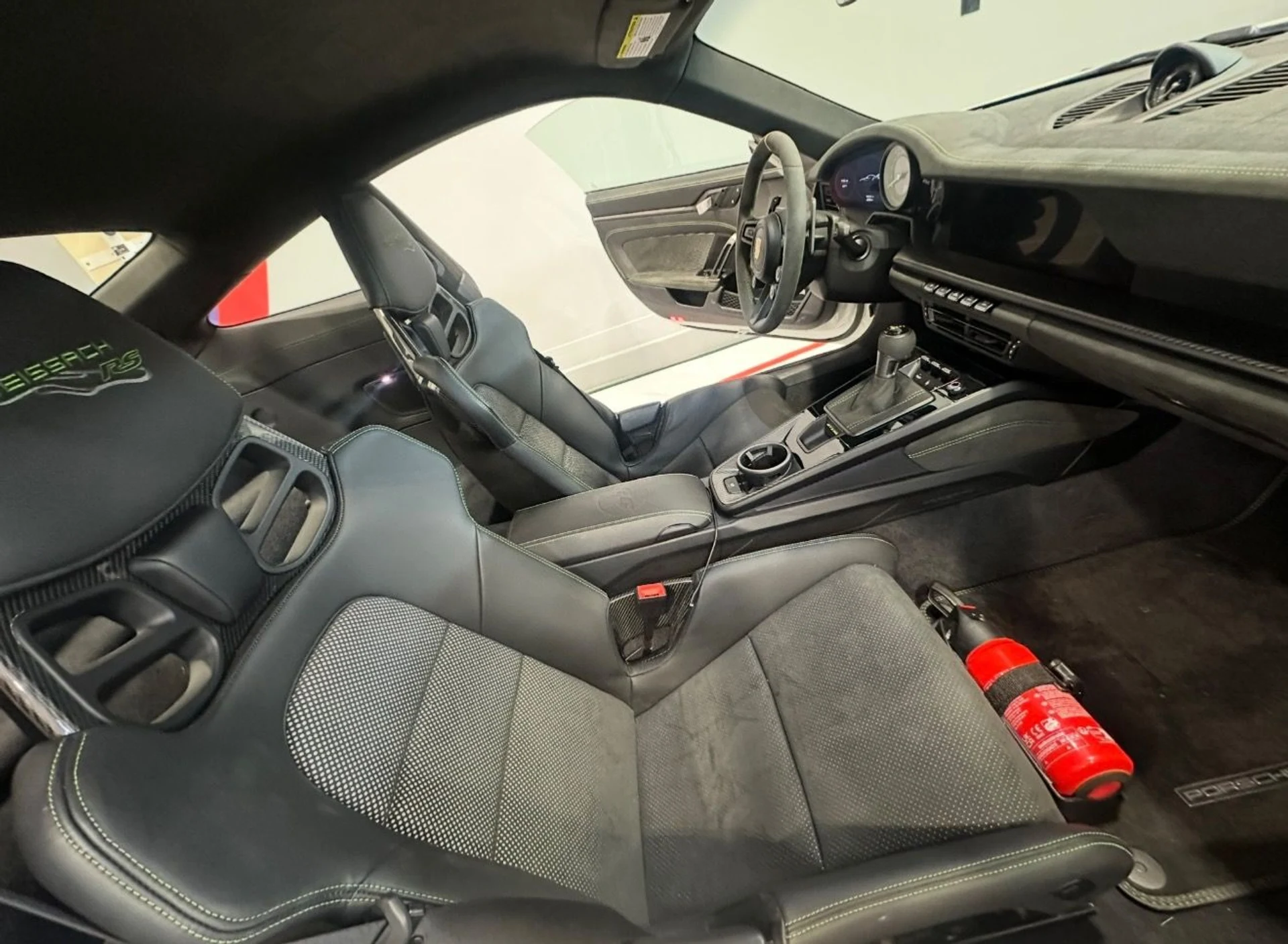 mph006_2063550642_Used_2023_Porsche_911_GT_3_RS_1758133983_f9560f7528