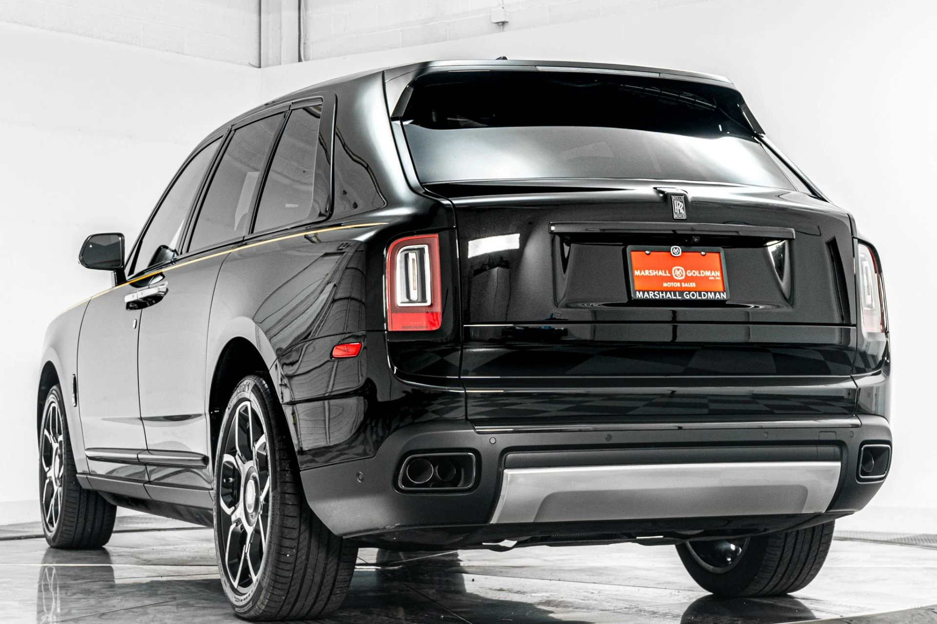 mph006_2066455467_Used_2023_Rolls_Royce_Cullinan_Black_Badge_Rear_Seat_Entertainment_Bespoke_Audio_Panoramic_Roof_1785862413_6f05ff32e3
