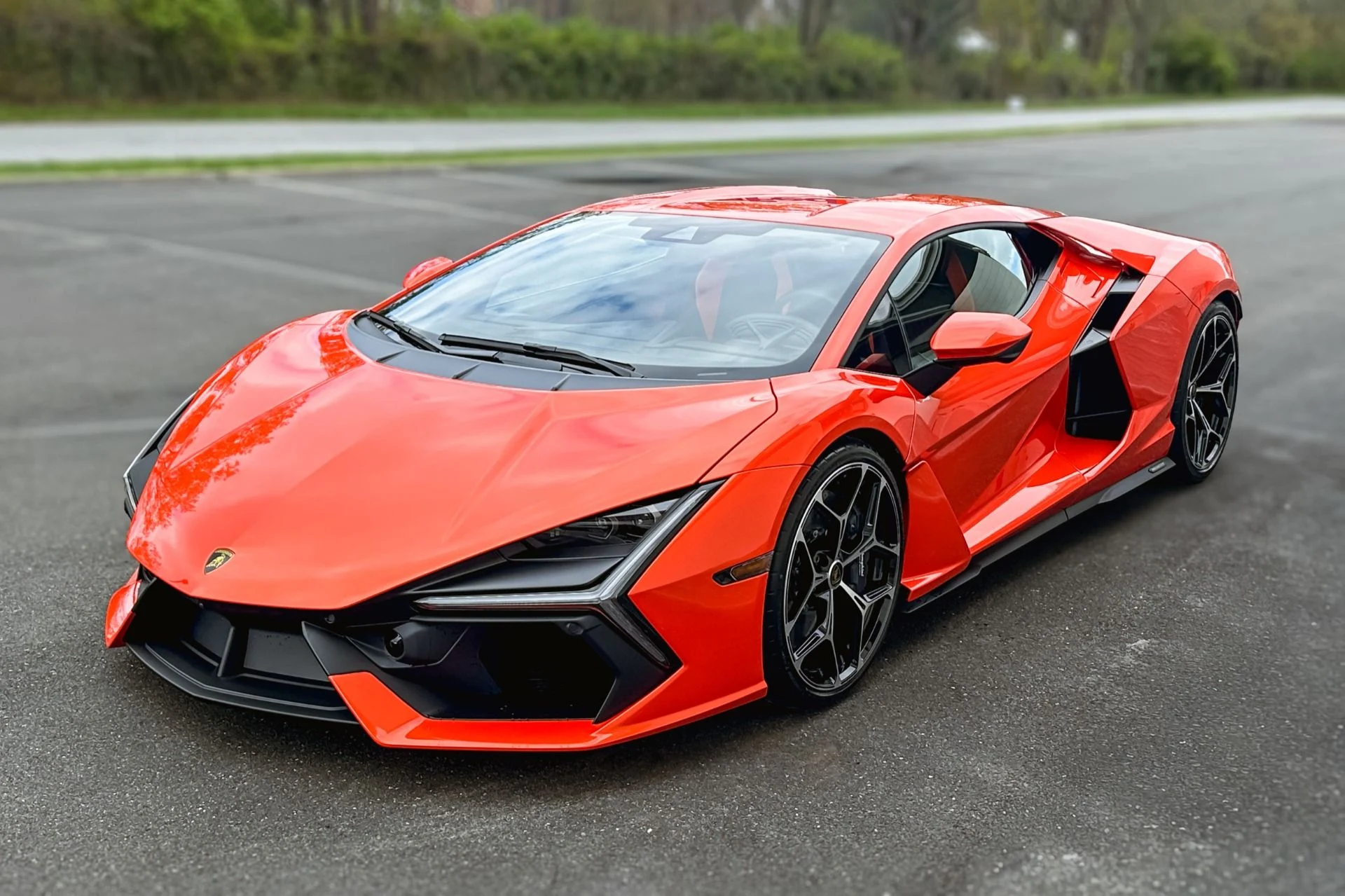 mph006_2066573786_Used_2026_Lamborghini_Revuelto_1783720942_c042126f49