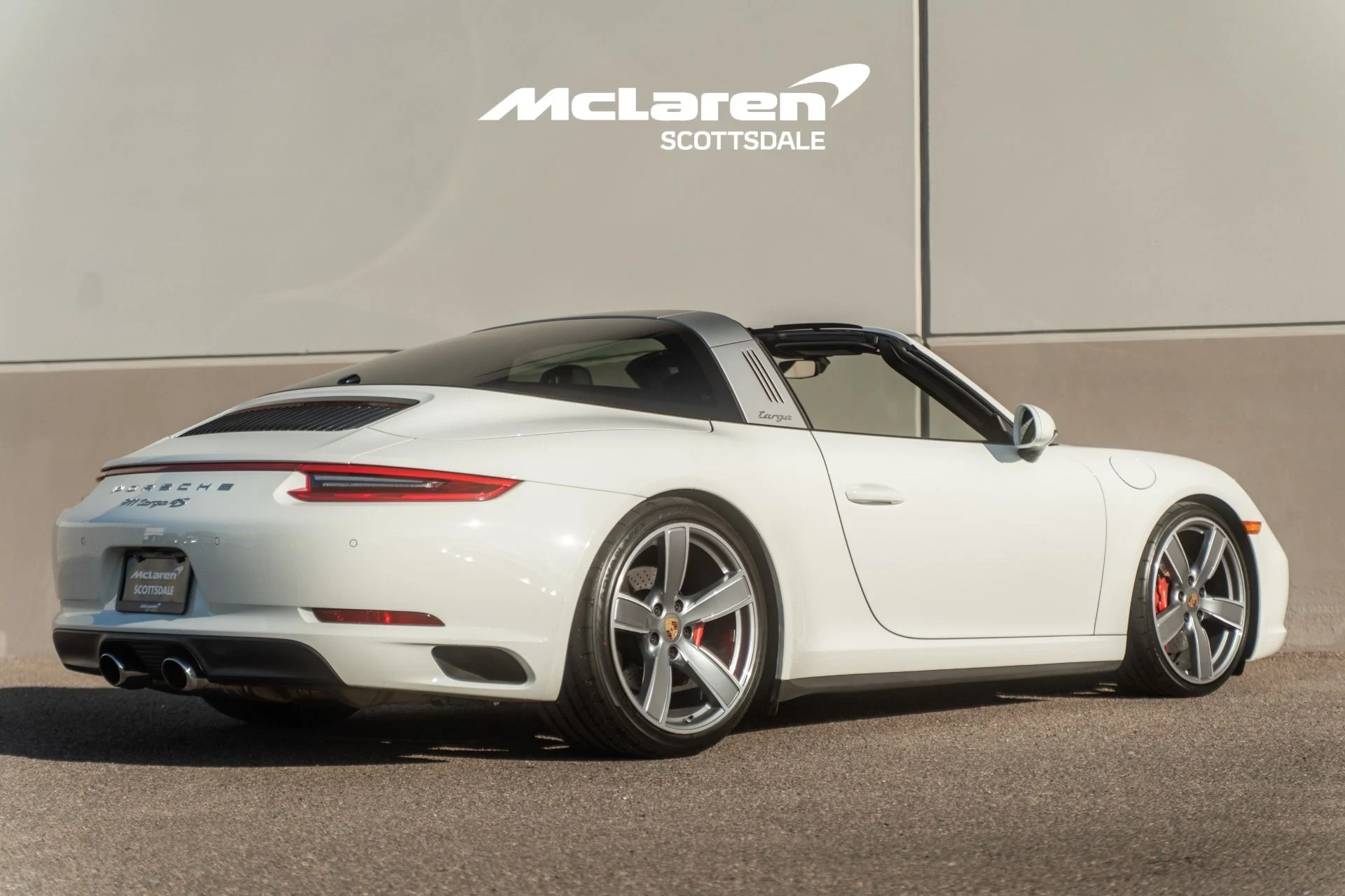 mph006_2073921446_Used_2017_PORSCHE_911_Targa_4_S_1760124418_738383a523