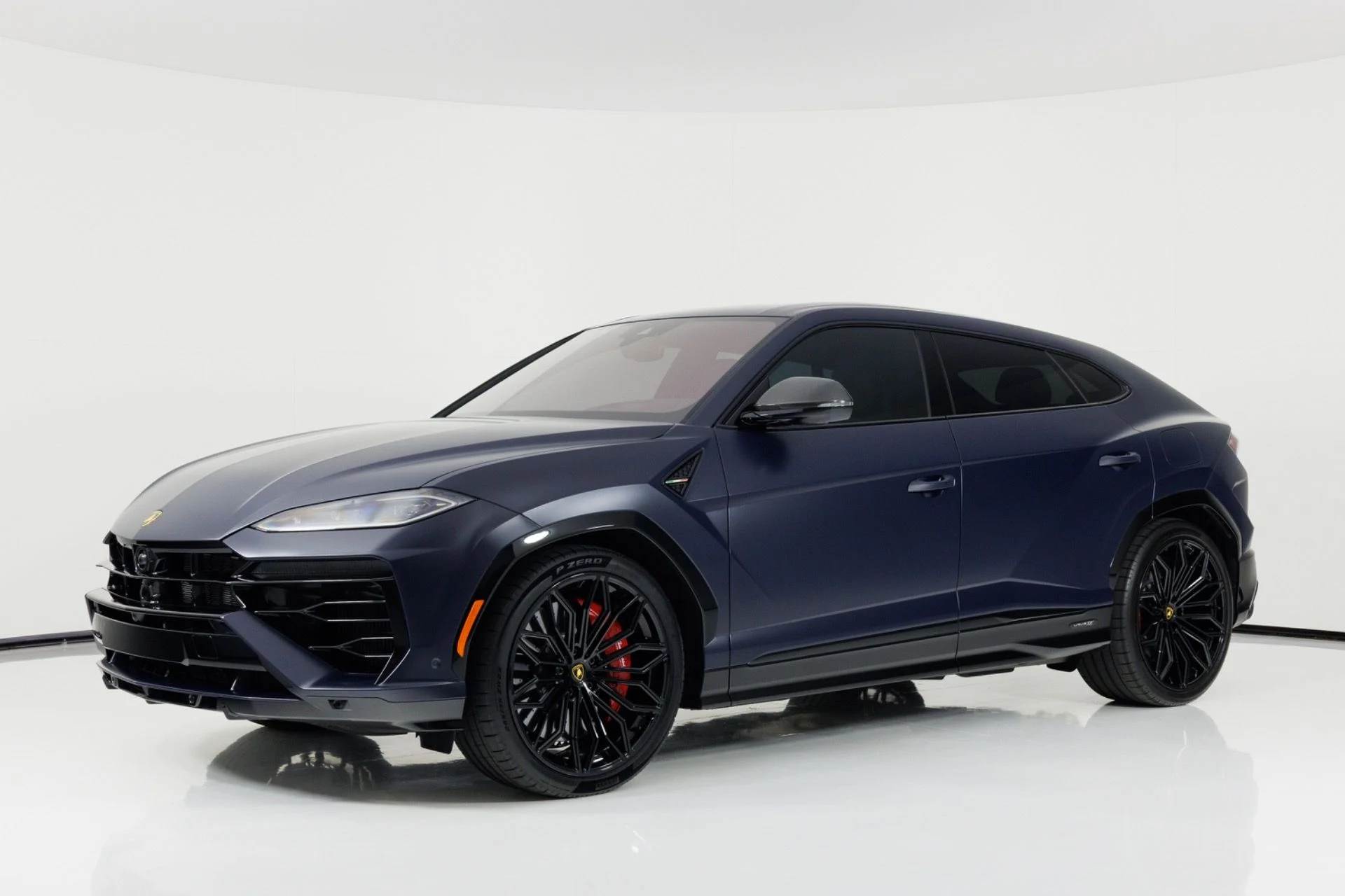 mph006_2083061972_Used_2025_Lamborghini_Urus_SE_1779304697_db72dfb846
