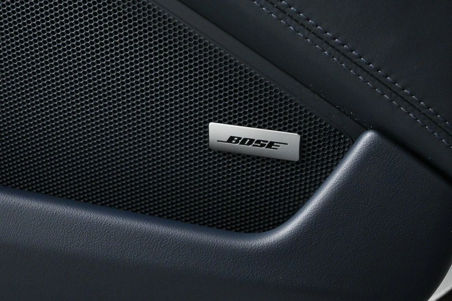 mph006_2089874207_4ccf81d3ccbff6c9b9ab376ab354f795_f49d8dd057