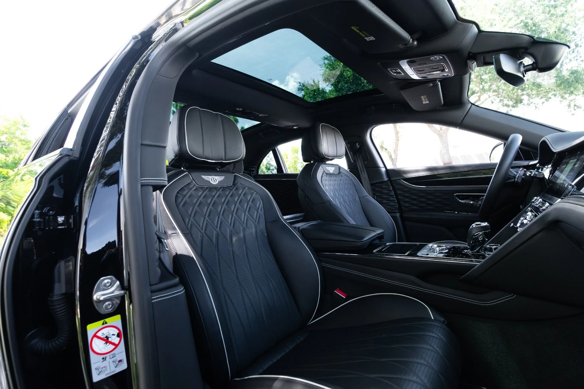 mph006_2097233172_Used_2020_Bentley_Flying_Spur_W12_1780979756_e8f136660d