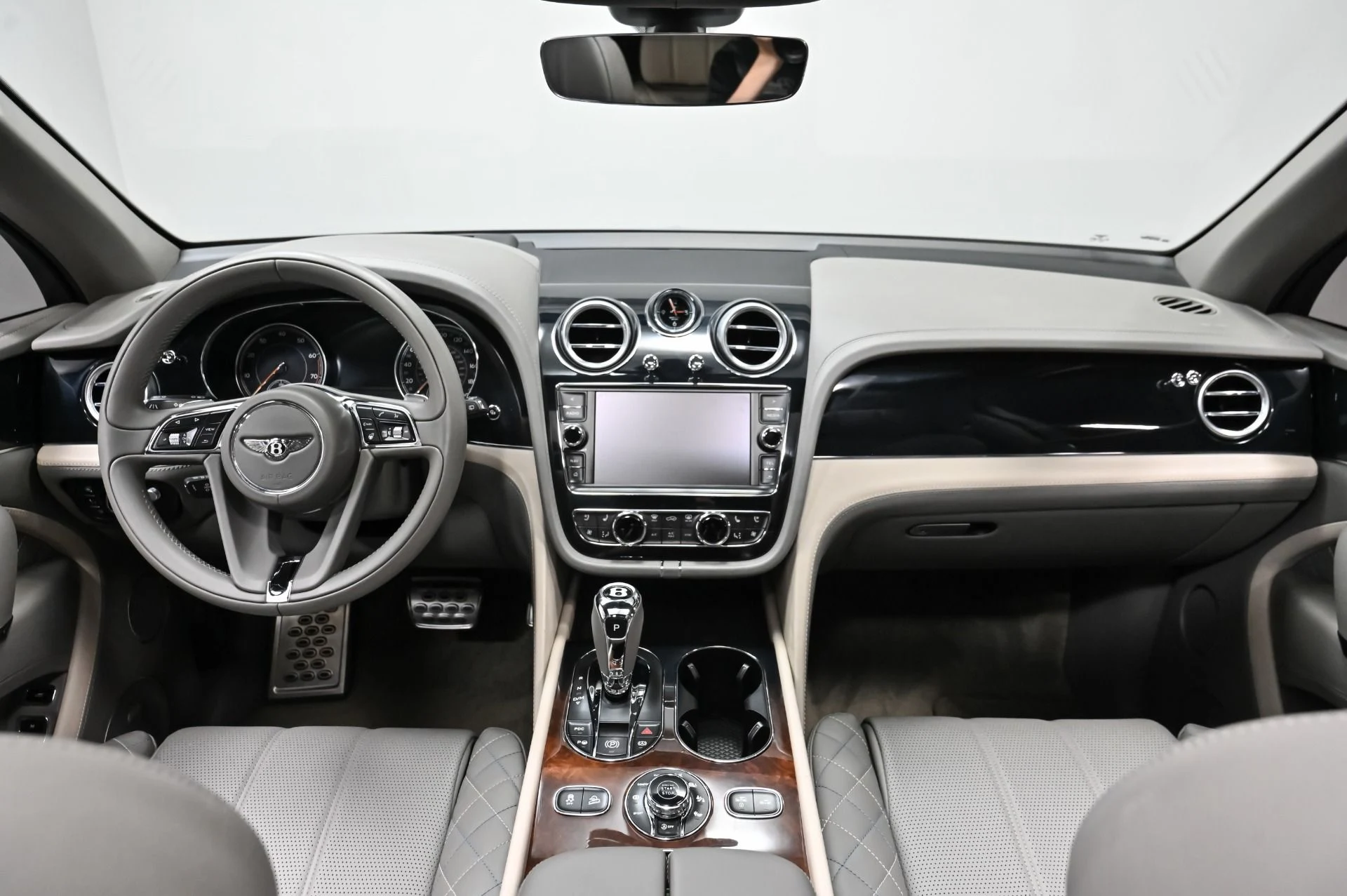 mph006_2097885513_Used_2018_Bentley_Bentayga_Mulliner_1757623684_762351a3ea
