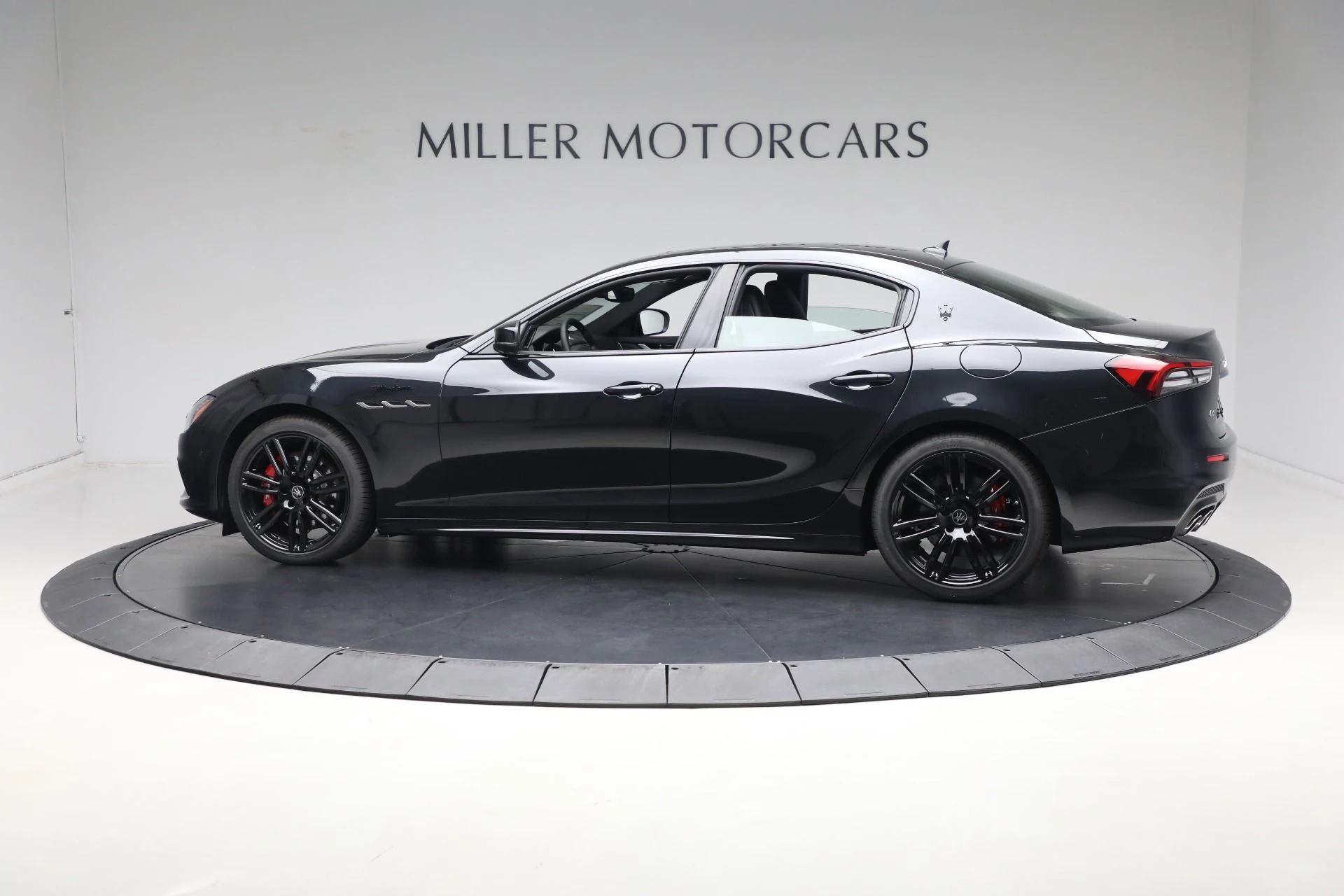 mph006_2101628635_New_2024_Maserati_Ghibli_Modena_Ultima_Q4_e7d289a3ca