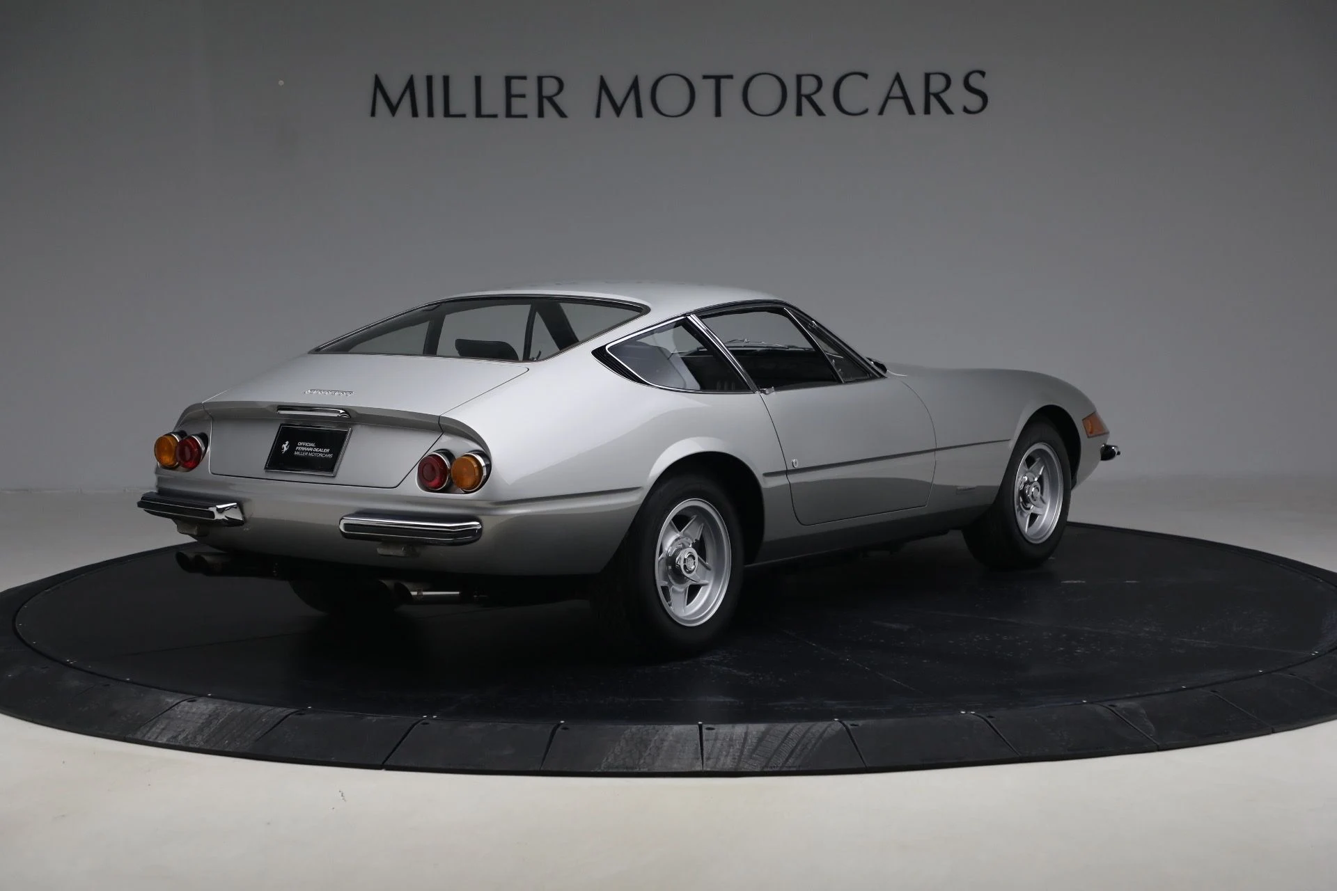 mph006_210435219_Used_1971_Ferrari_365_GTB_4_Daytona_1770668334_5ee9d38916