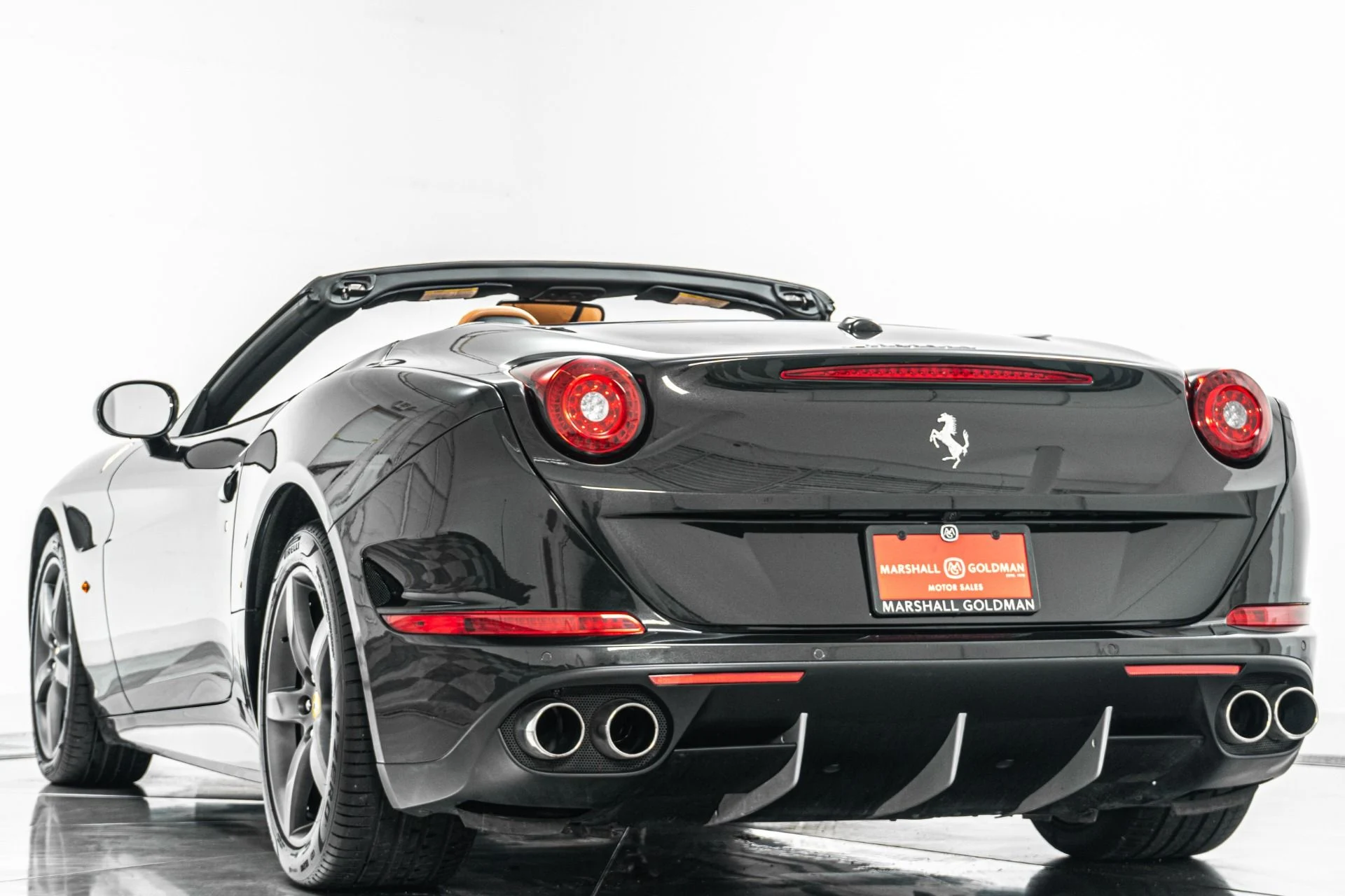 mph006_2104591176_Used_2015_Ferrari_California_Full_Power_and_Heated_Seats_Twin_Turbo_V8_1776271137_f6f57e7ab4