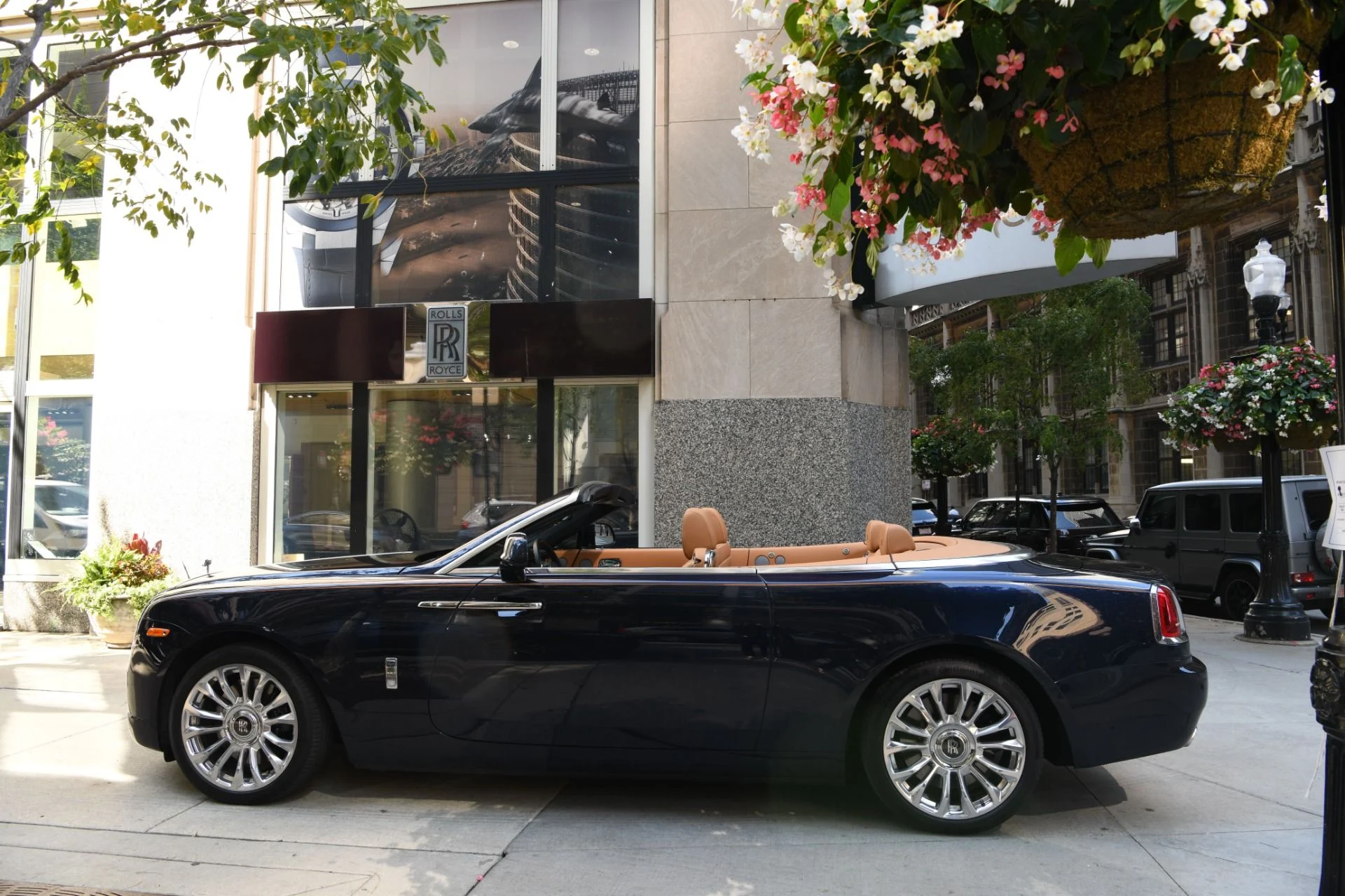 mph006_2108878342_11935_p8_l_6fb31dd68c