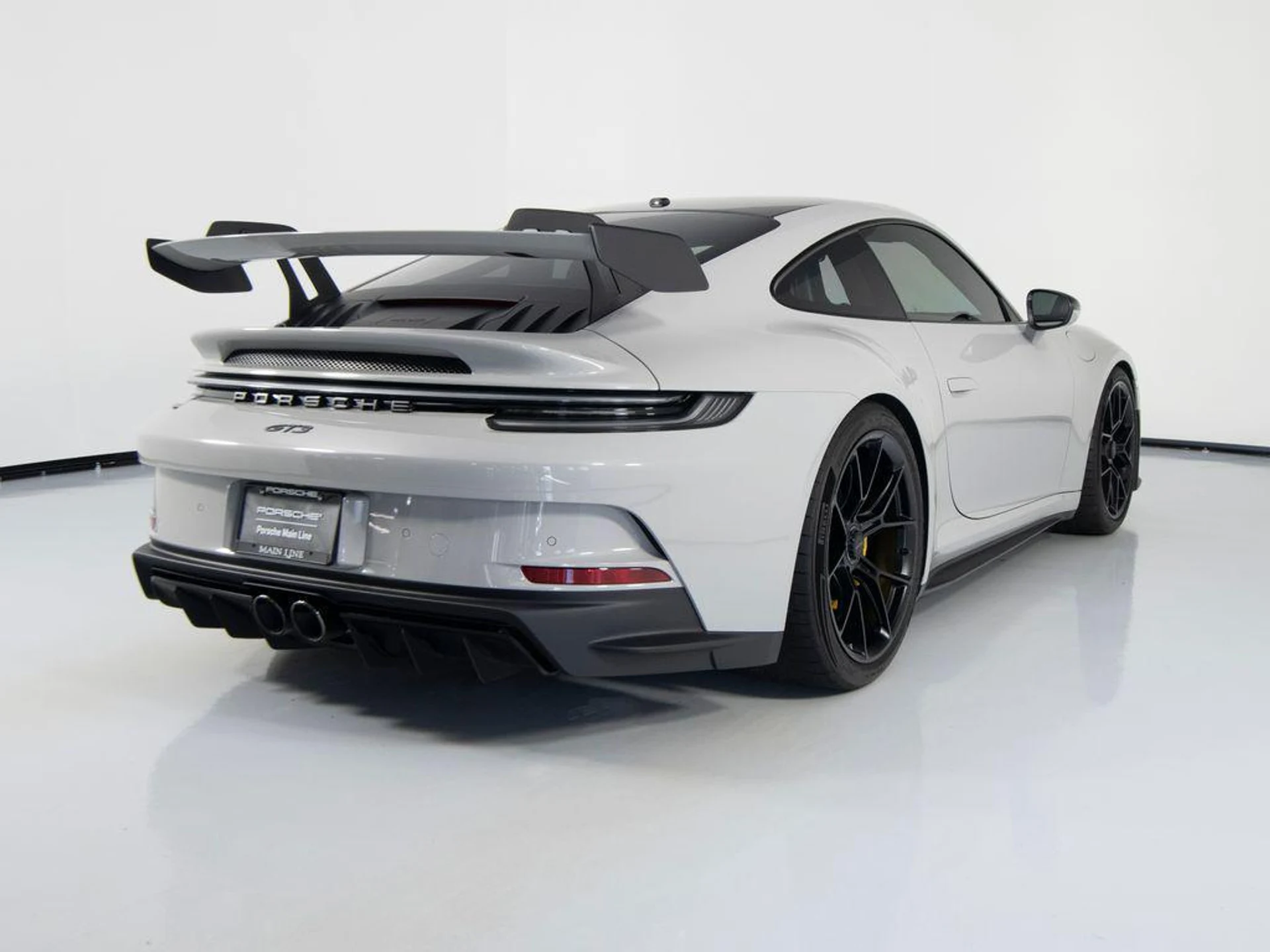 mph006_2111177078_NYX_1_VOITT_Neyc0f_C5_Qa_DQ_Zi0ee_E_c03c9b7016