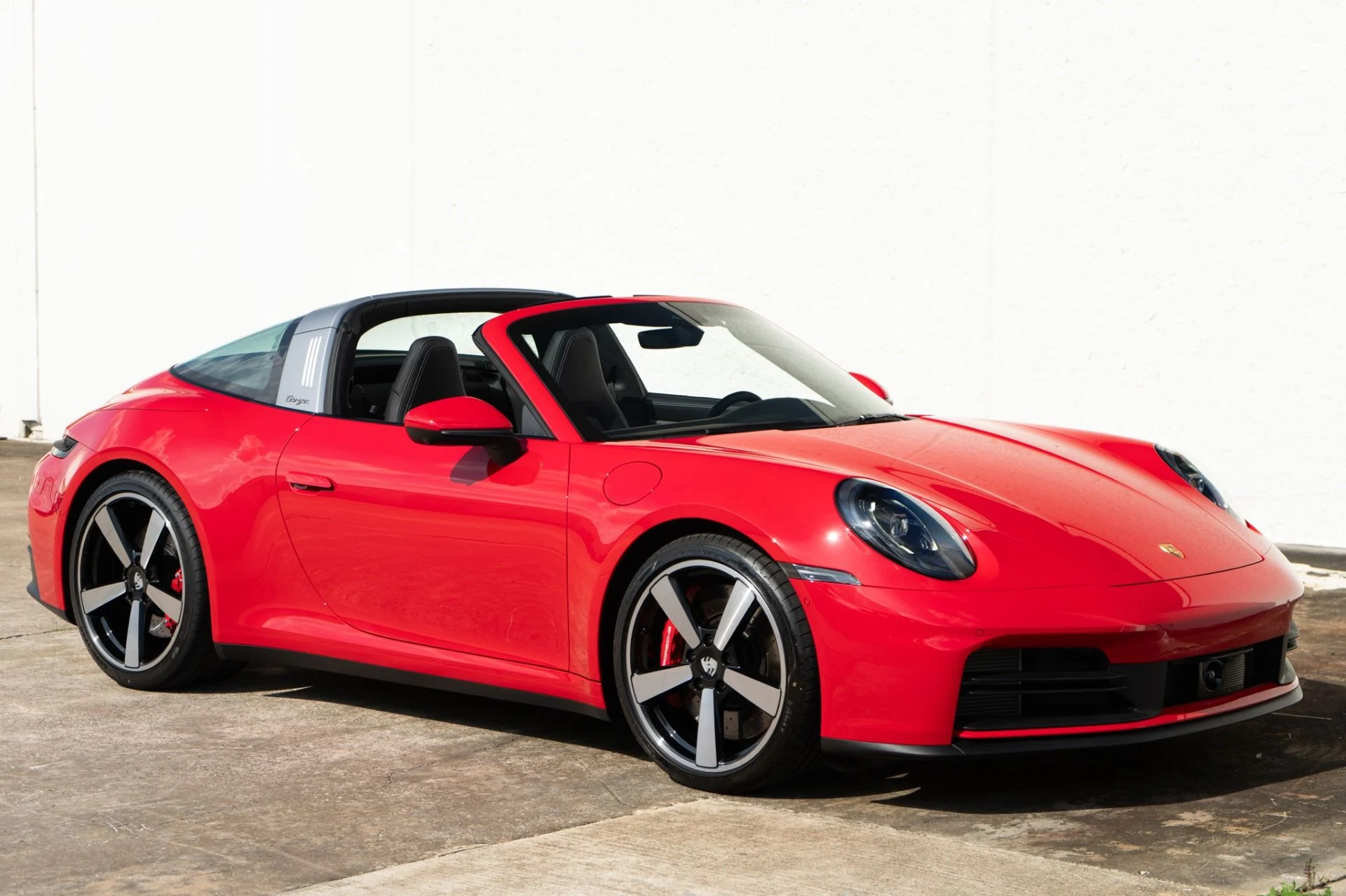 mph006_2121259032_Used_2026_Porsche_911_Targa_4_S_1780095629_5dbb485d0b
