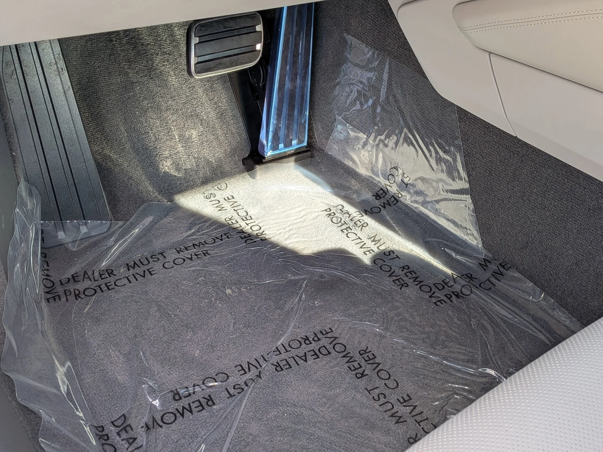 mph006_2126242181_2c949c79da9020e5de6ea7f6bde9b931x_5a9c51d738