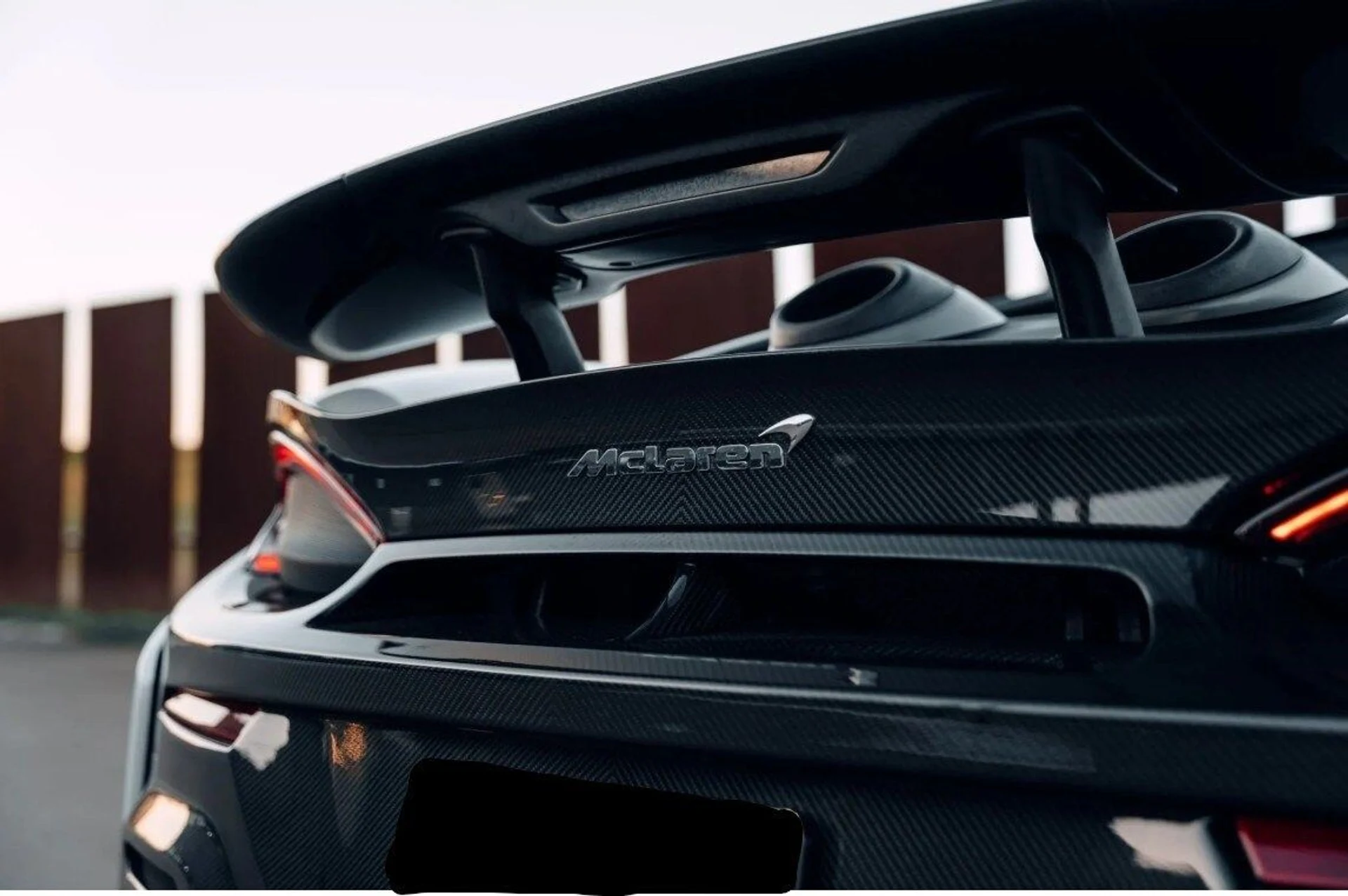 mph006_2129698385_b8ea2847bd917e7b77967f7a5a62d0c2x_edfe78188e