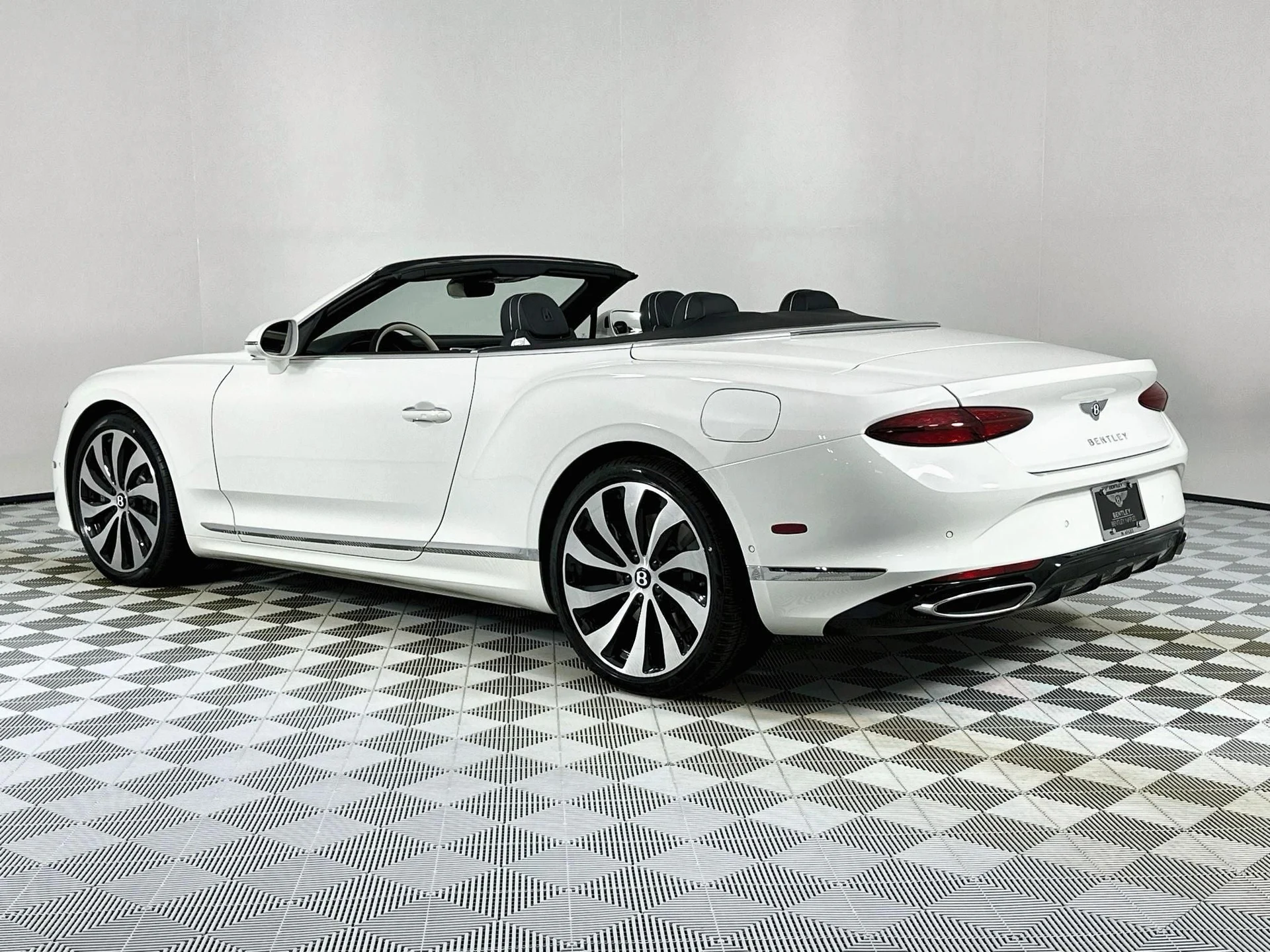 mph006_2131079014_7_79bc47224e