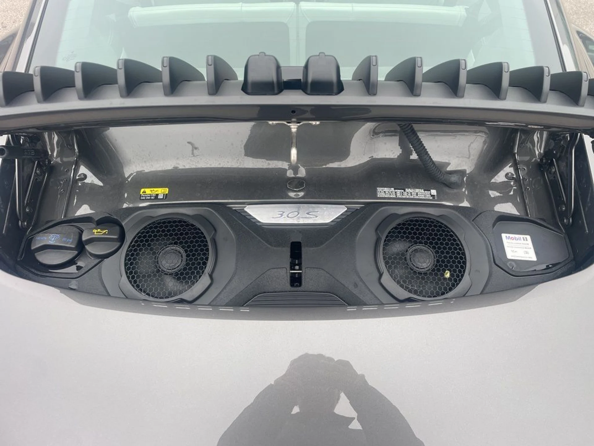 mph006_2137084730_a85650ab670afb8804ce197ebea7a98bx_ec3fb41ab3