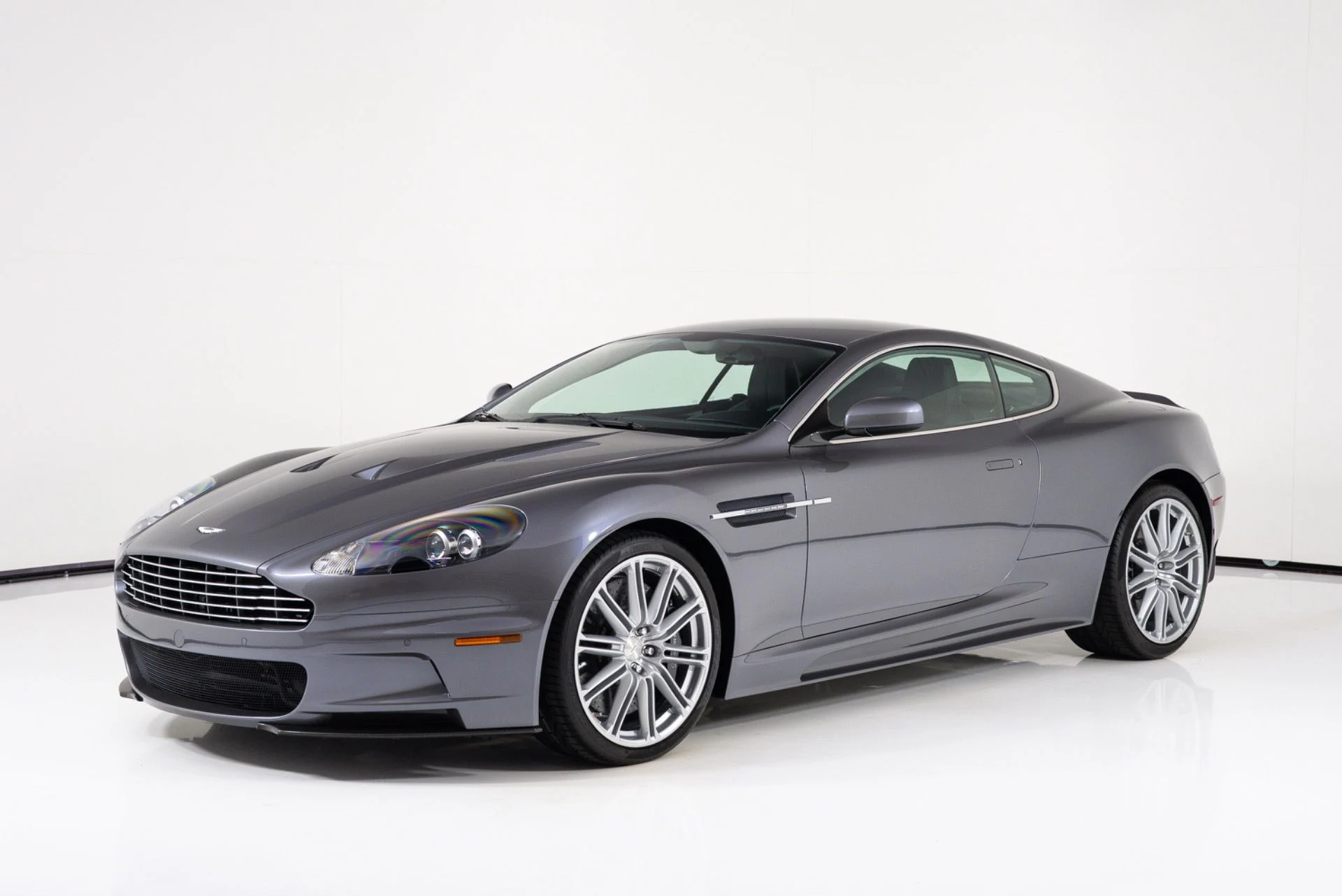 mph006_2143764023_Used_2009_Aston_Martin_DBS_V12_Manual_1782515507_a740dbb5aa