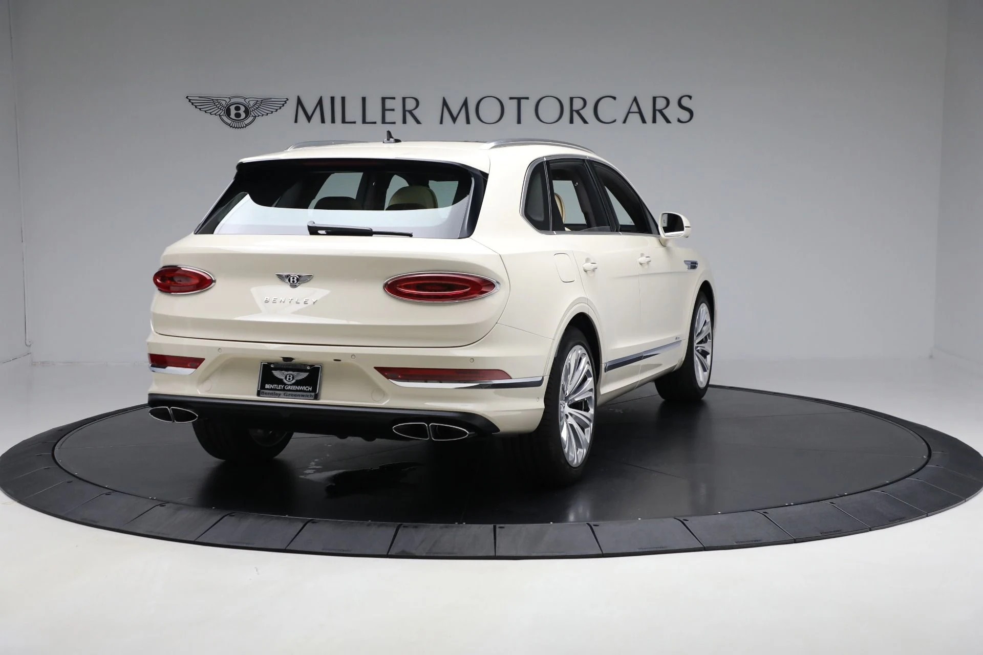 mph006_2143797005_New_2025_Bentley_Bentayga_Azure_V8_9fcc034dbd