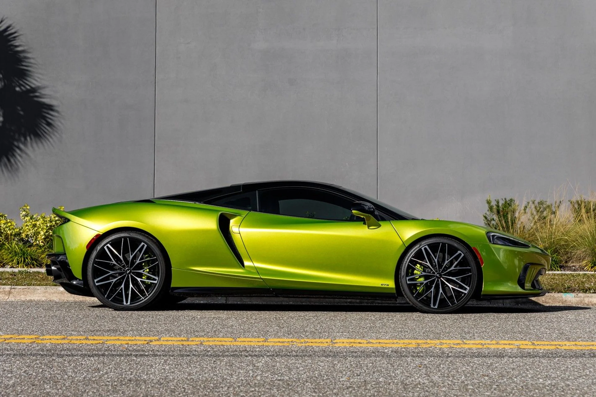 mph006_2149244255_462_p7_l_f9155c256b