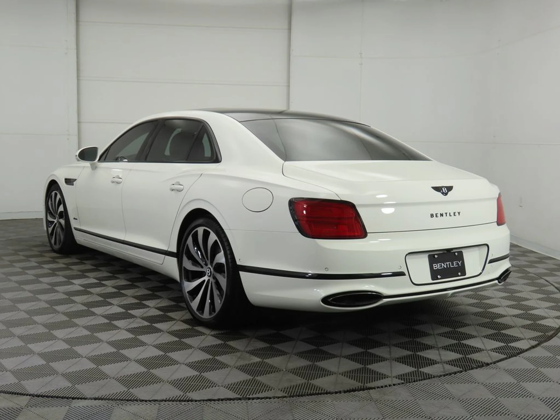 mph006_2172263100_new_2026_bentley_flying_spur_azure_8119_22909989_7_1024_5f1c357656