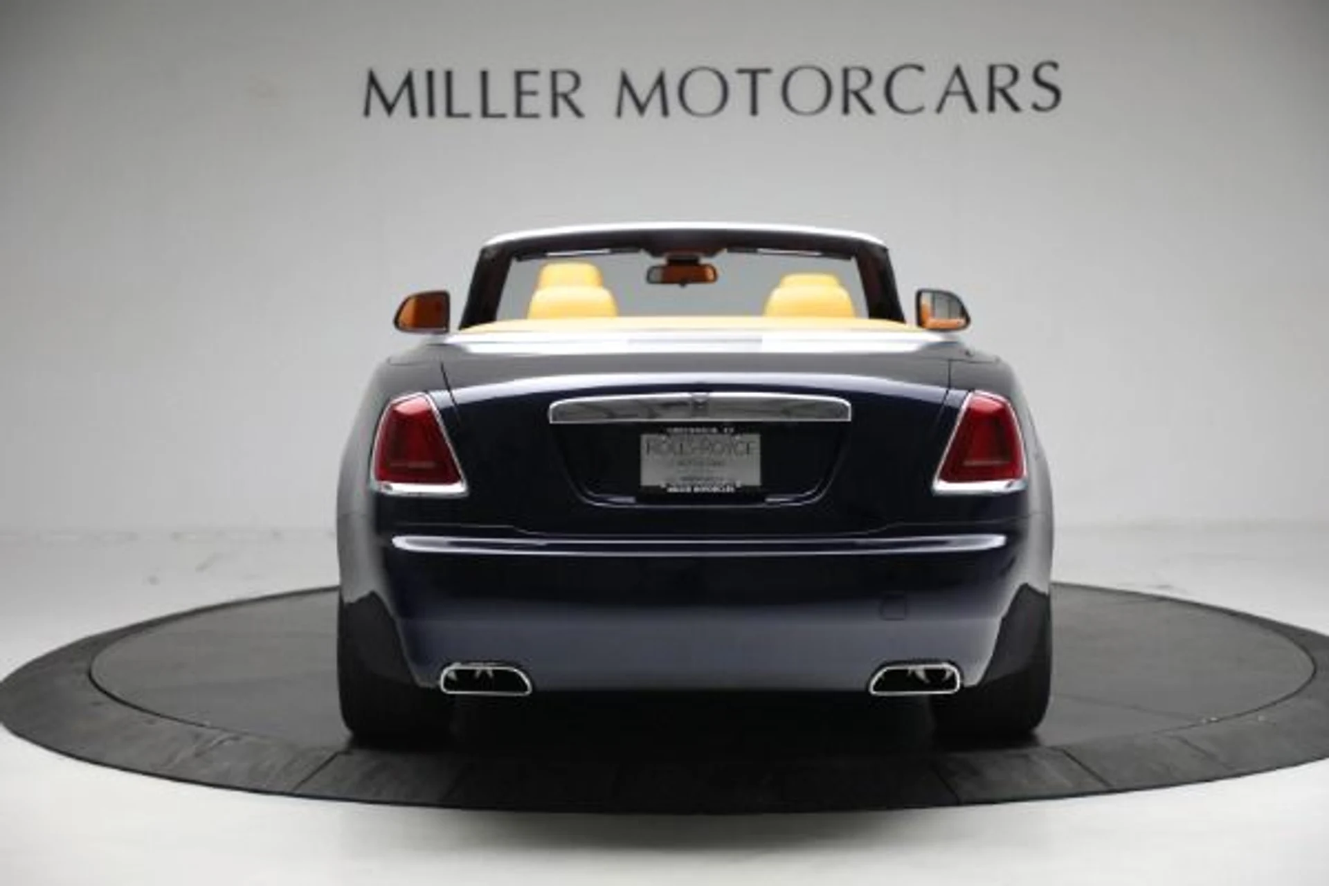 mph006_2173084326_Used_2020_Rolls_Royce_Dawn_ffa716540d