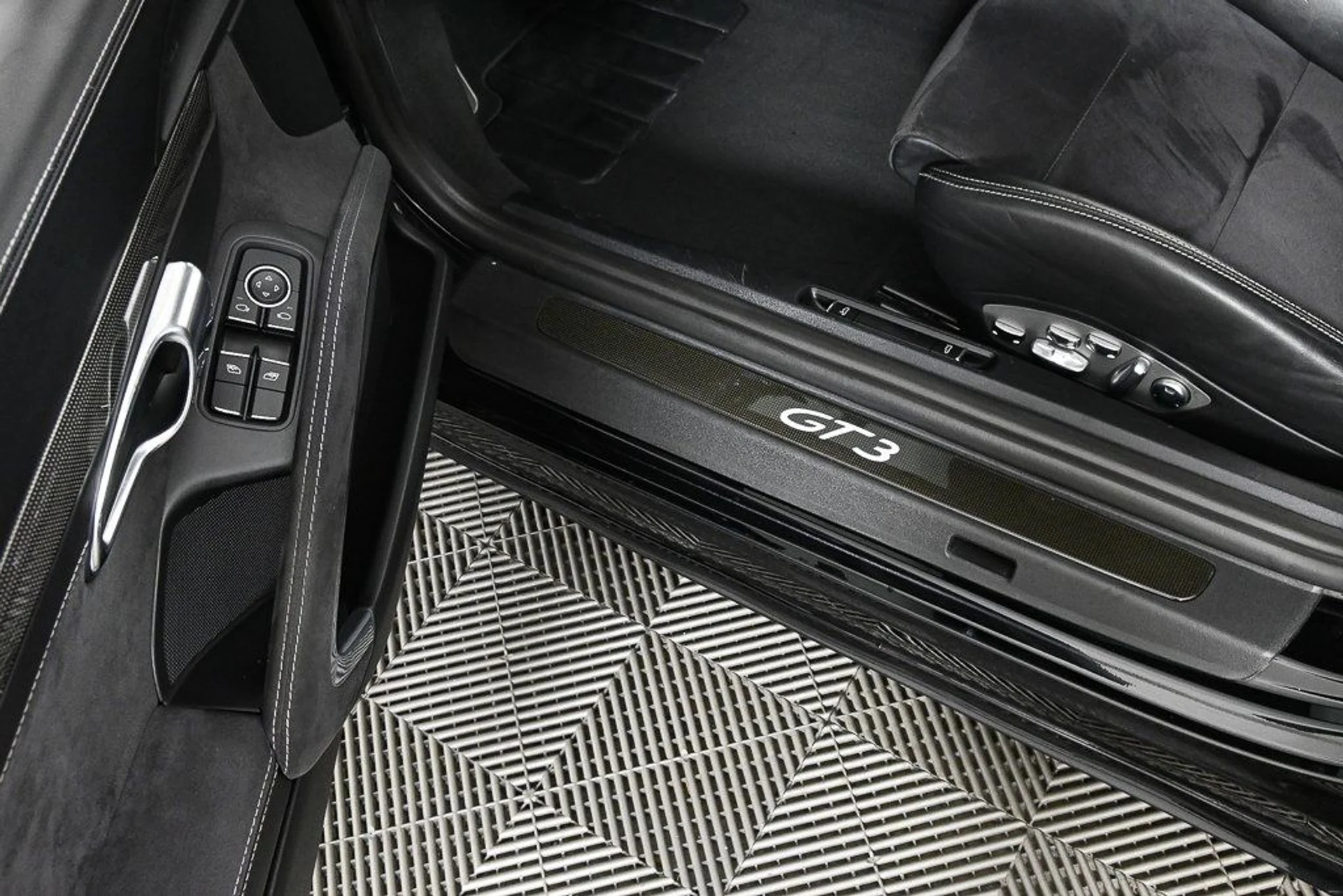 mph006_2182431078_dce49ce97128938607e85ada58088720_369848a38c