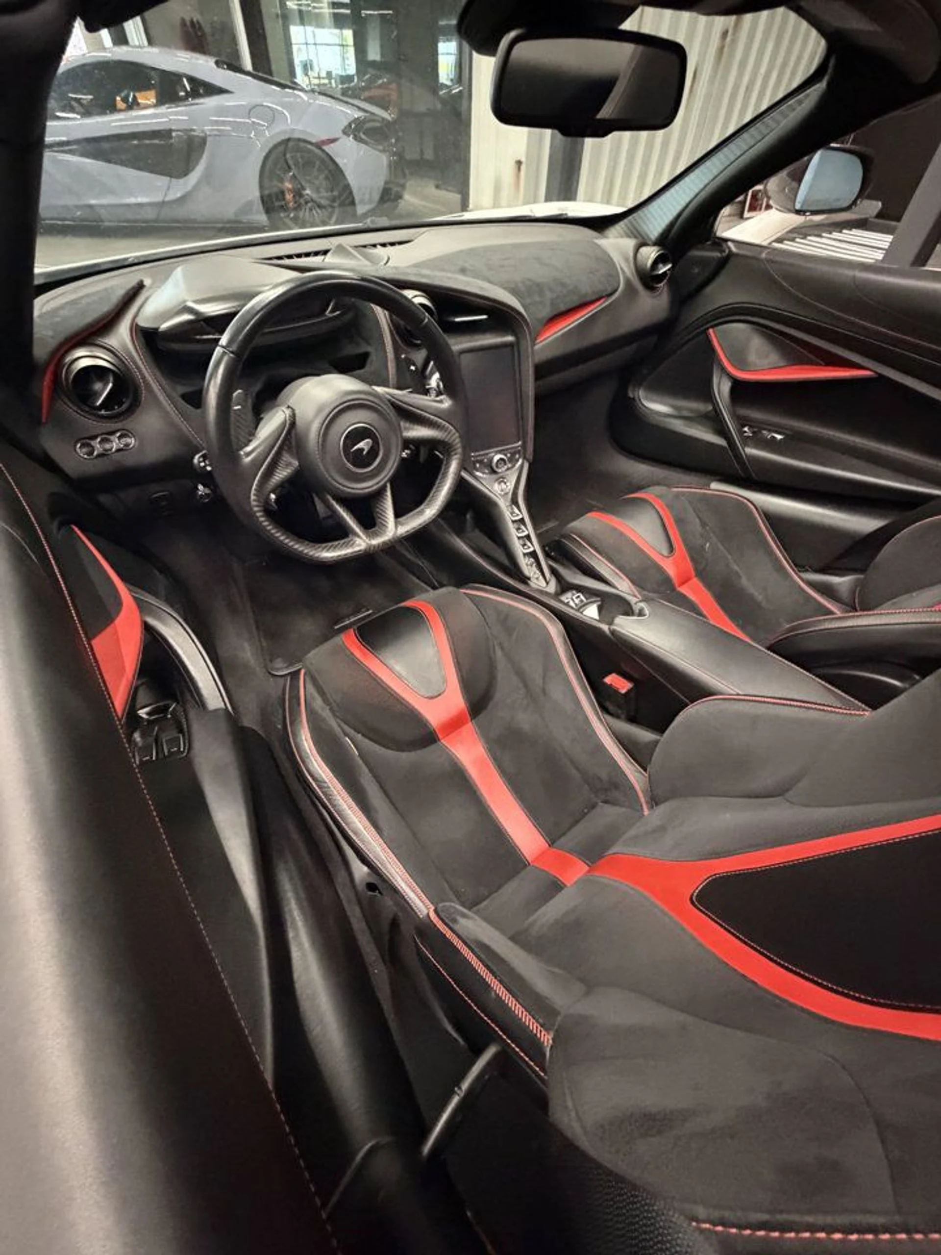 mph006_2186877351_mclaren_720s_2019_d5e2f23450