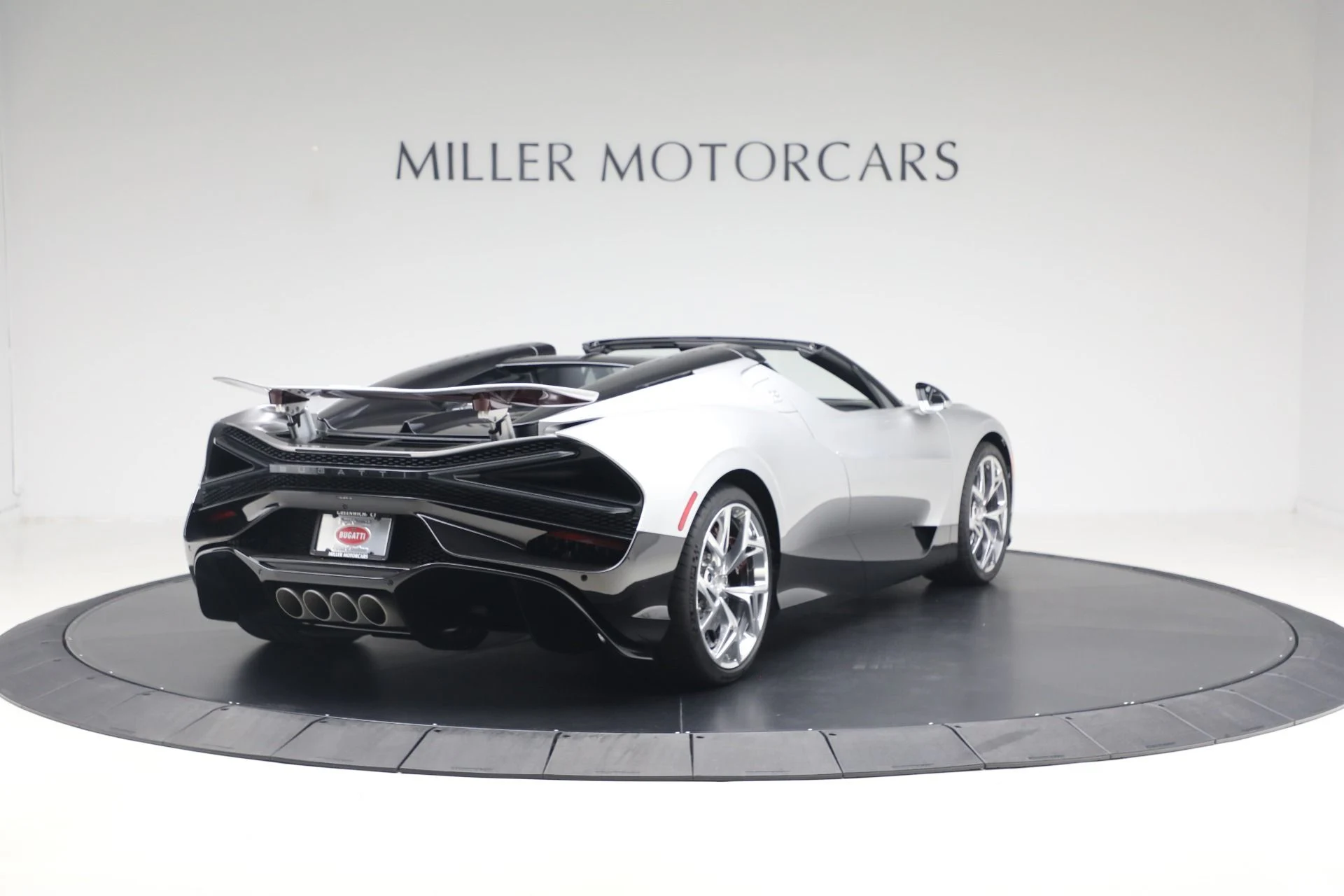 mph006_2201125815_Used_2025_Bugatti_Mistral_67b35c1c53