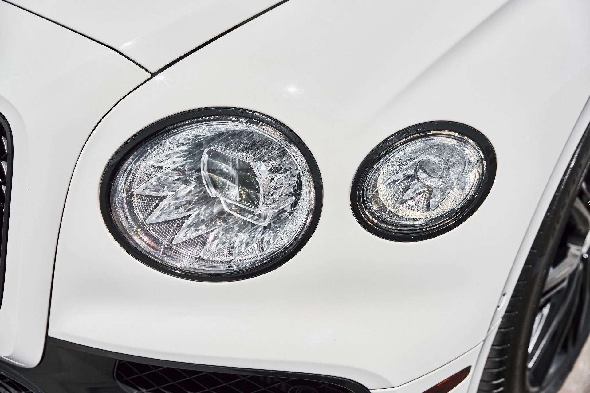 mph006_2205016899_Used_2021_Bentley_Flying_Spur_V8_1780617085_5a776a23cd