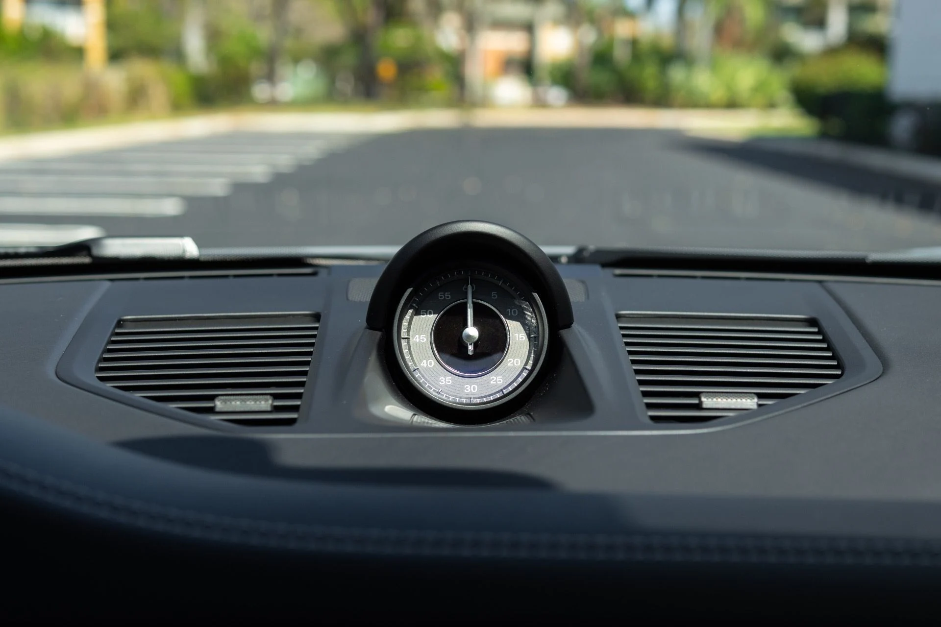 mph006_2212001814_Used_2023_Porsche_911_Turbo_1773082013_38cac57780