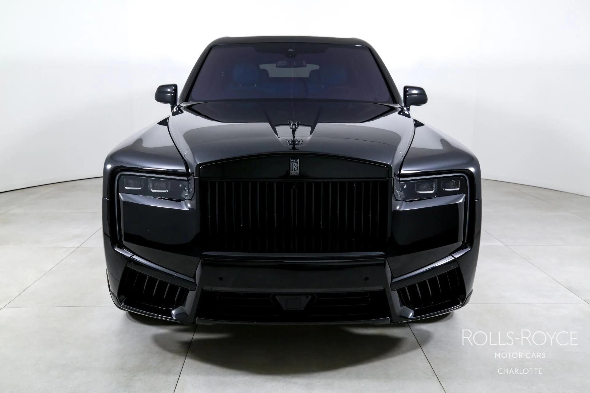 mph006_2212400999_Used_2025_Rolls_Royce_Cullinan_1752166885_fe3ab4a3c8