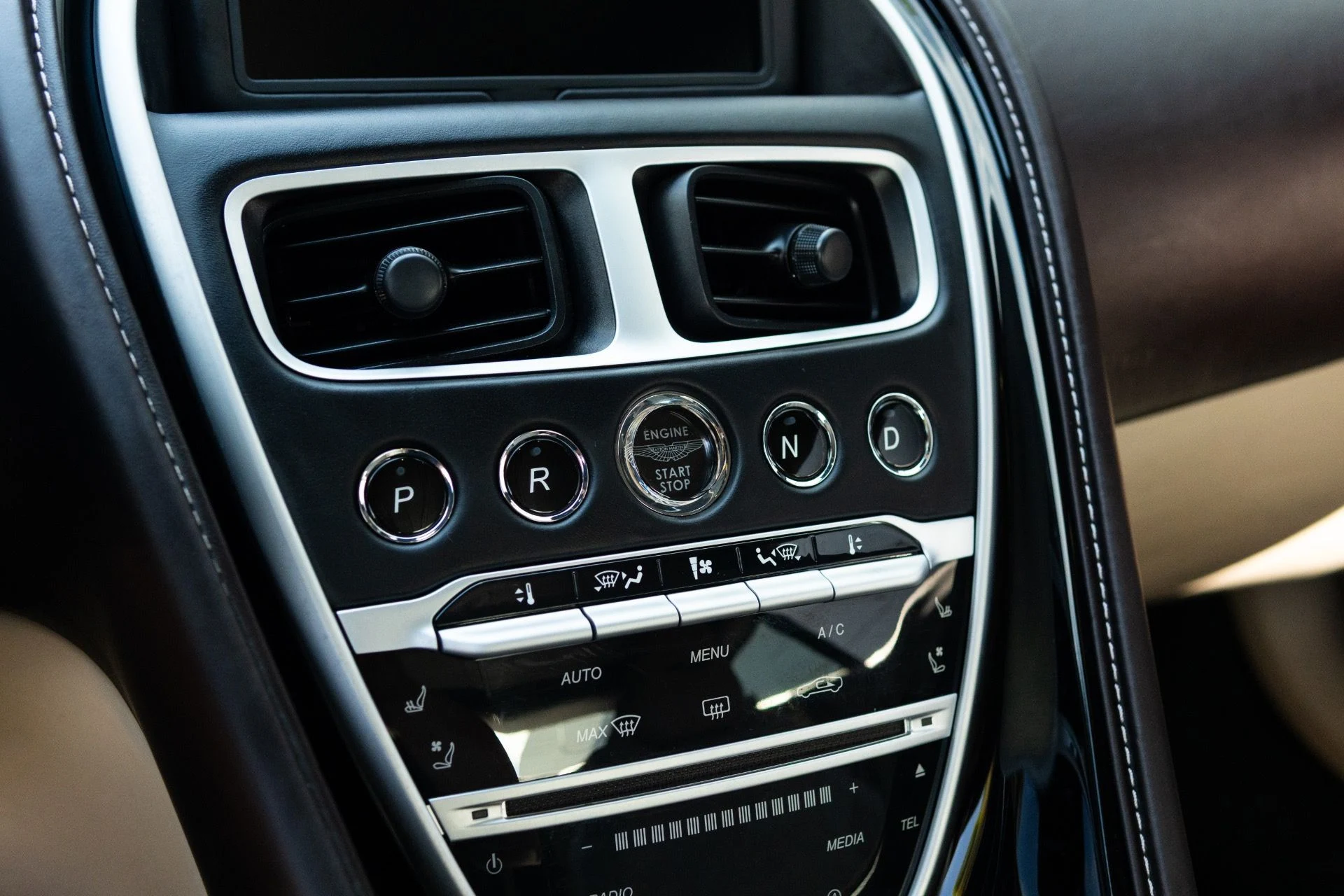 mph006_2214444784_Used_2023_Aston_Martin_DB_11_V8_1765580220_766740ffea