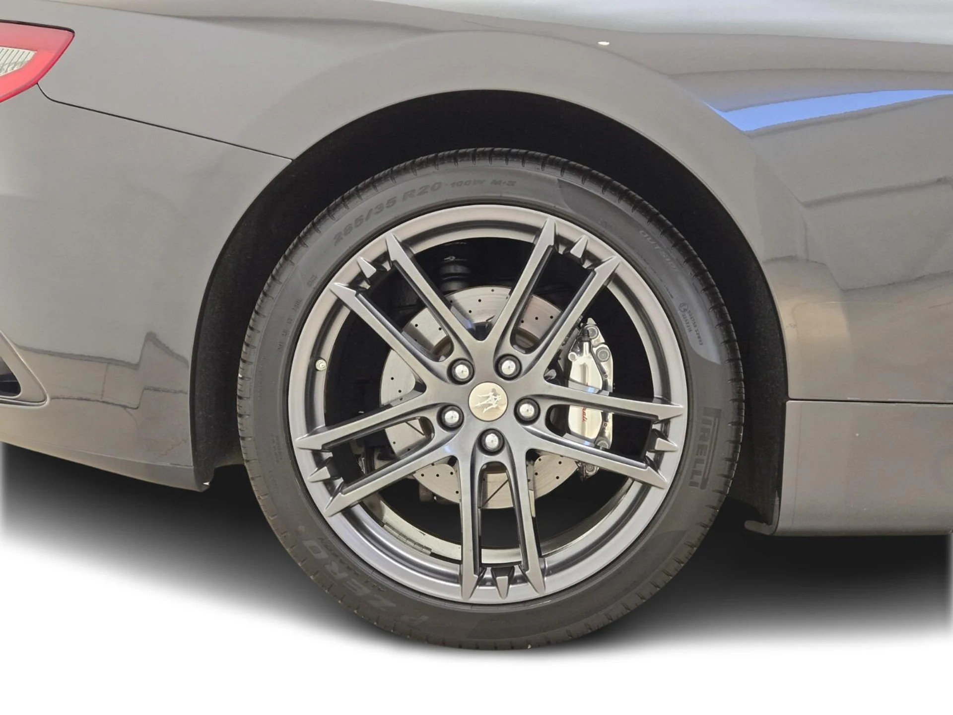 mph006_2214586653_Used_2017_Maserati_Gran_Turismo_1762500406_c48266930c