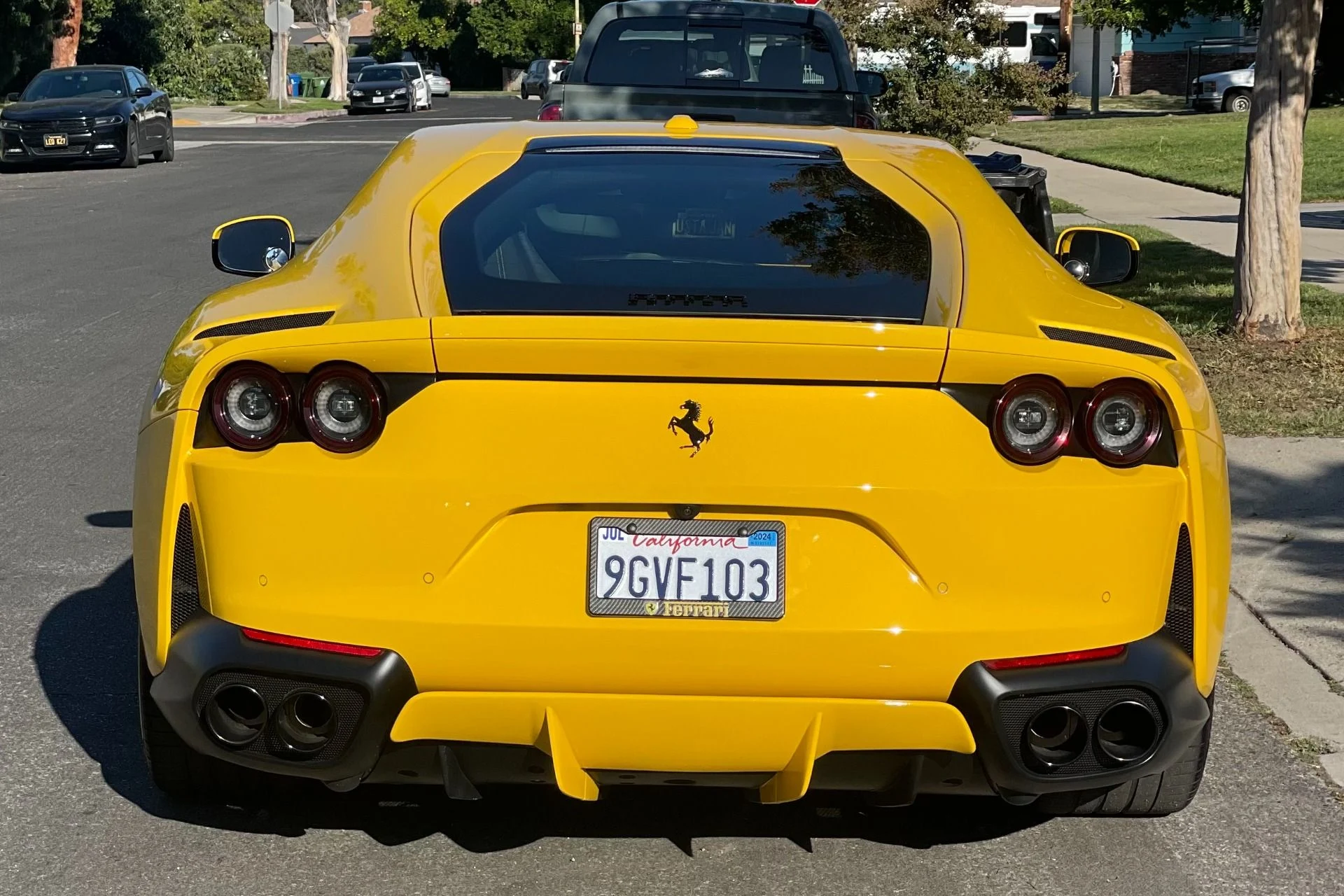 mph006_223110696_Used_2019_Ferrari_812_Superfast_1745363205_1fb7563bdf