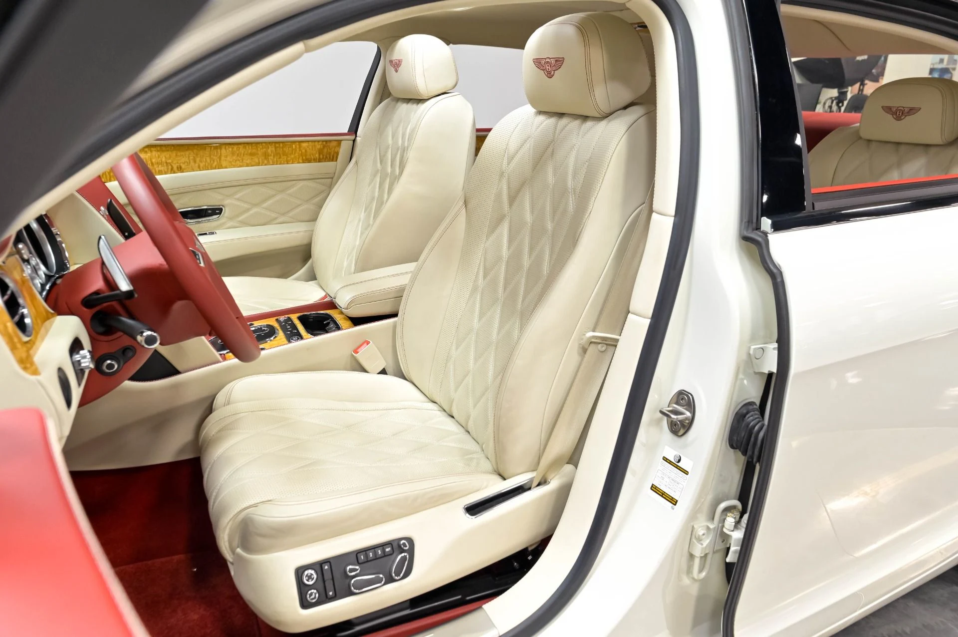 mph006_2234804483_Used_2016_Bentley_Flying_Spur_W12_1779838751_ba143db96a