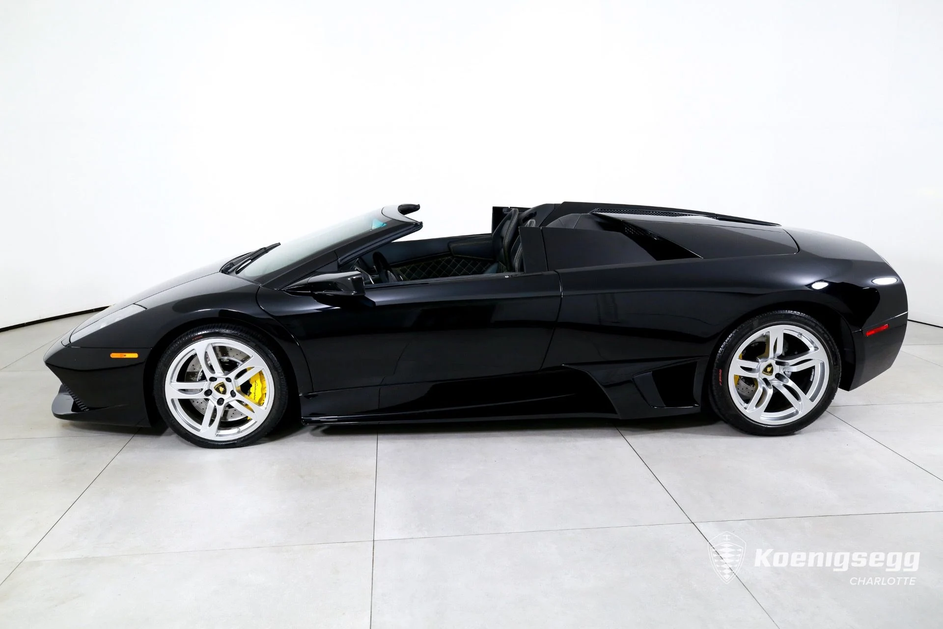 mph006_2234954072_Used_2007_Lamborghini_Murcielago_LP_640_1760983684_25f82d6378