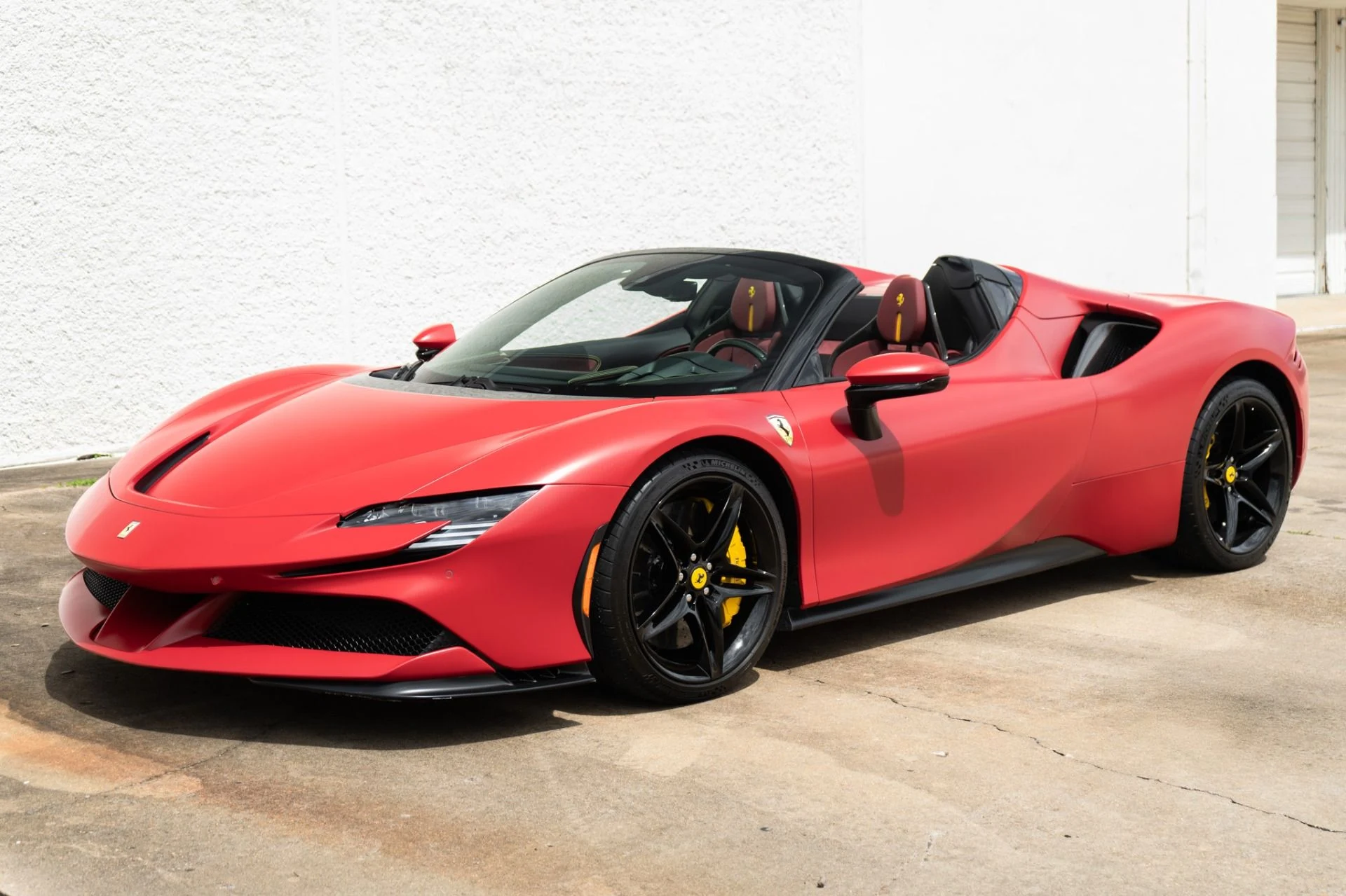 mph006_2242752817_Used_2023_Ferrari_SF_90_Spider_1780939425_dfa6e895fb
