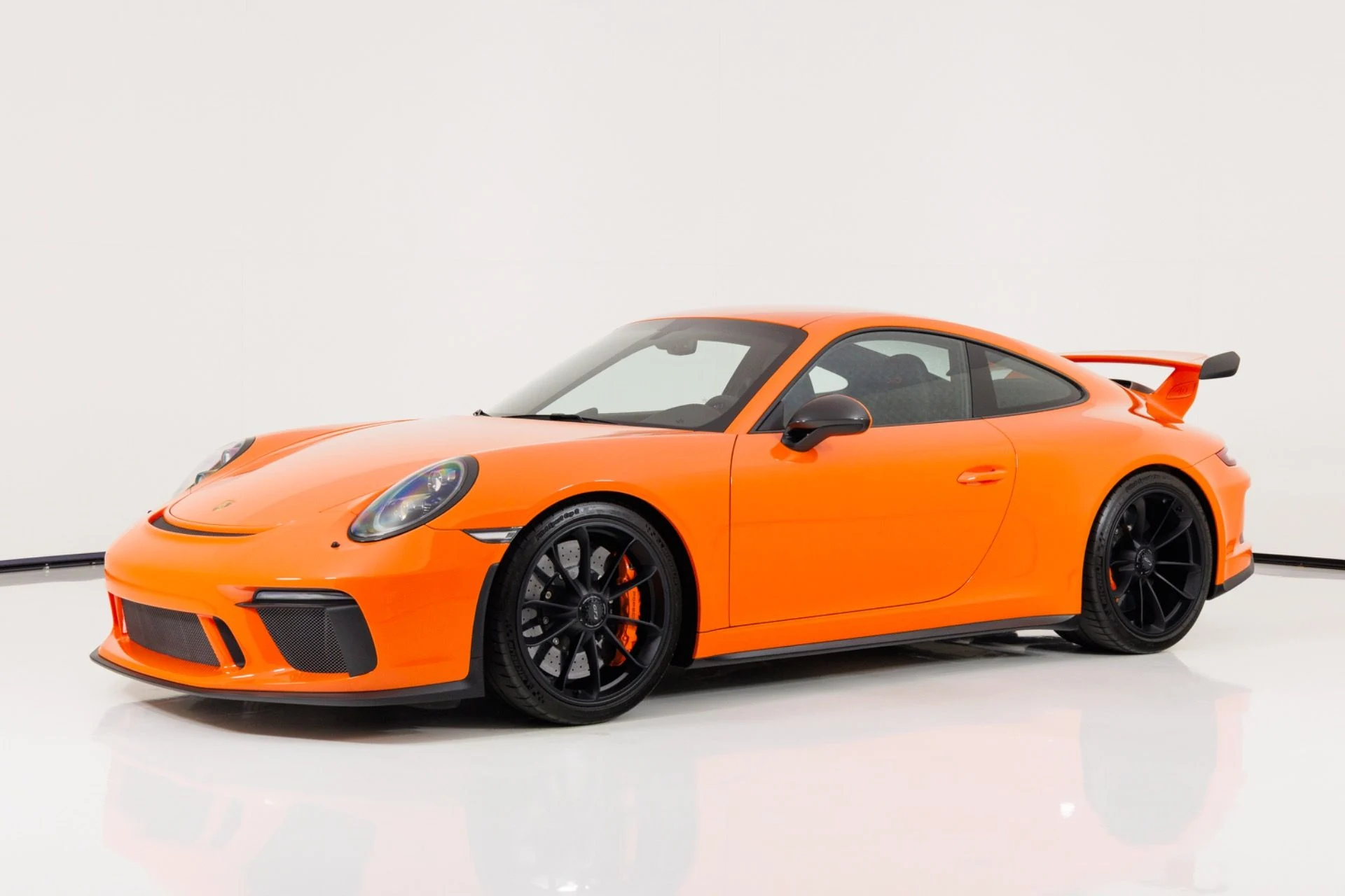 mph006_224327200_Used_2018_Porsche_911_GT_3_1785880173_442c69732b