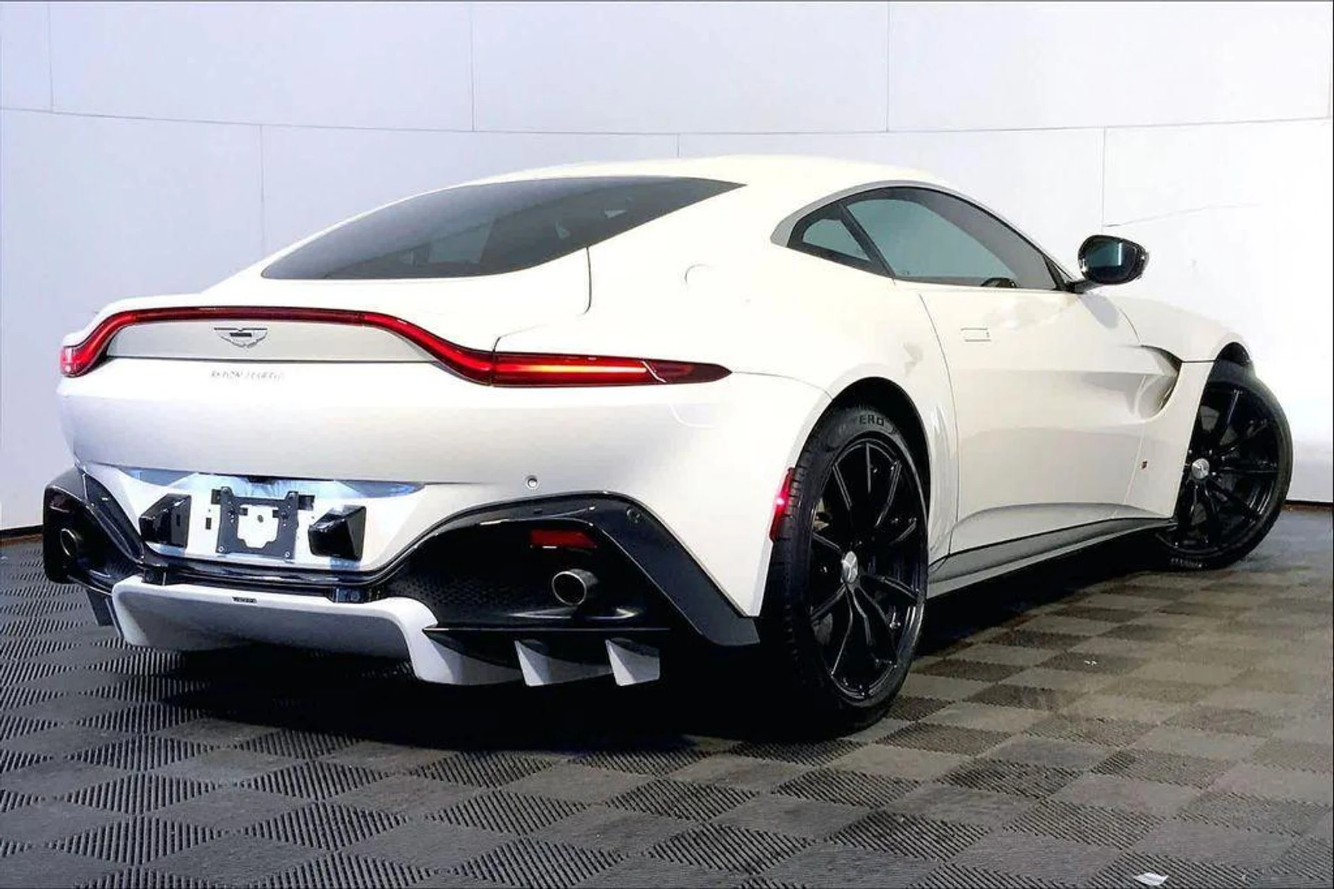 mph006_2255545219_Om_Ne_Kq_Gg_H_Tqq_S_Bc_J_Ut_V_Dtvfy_WG_4_5db6050778