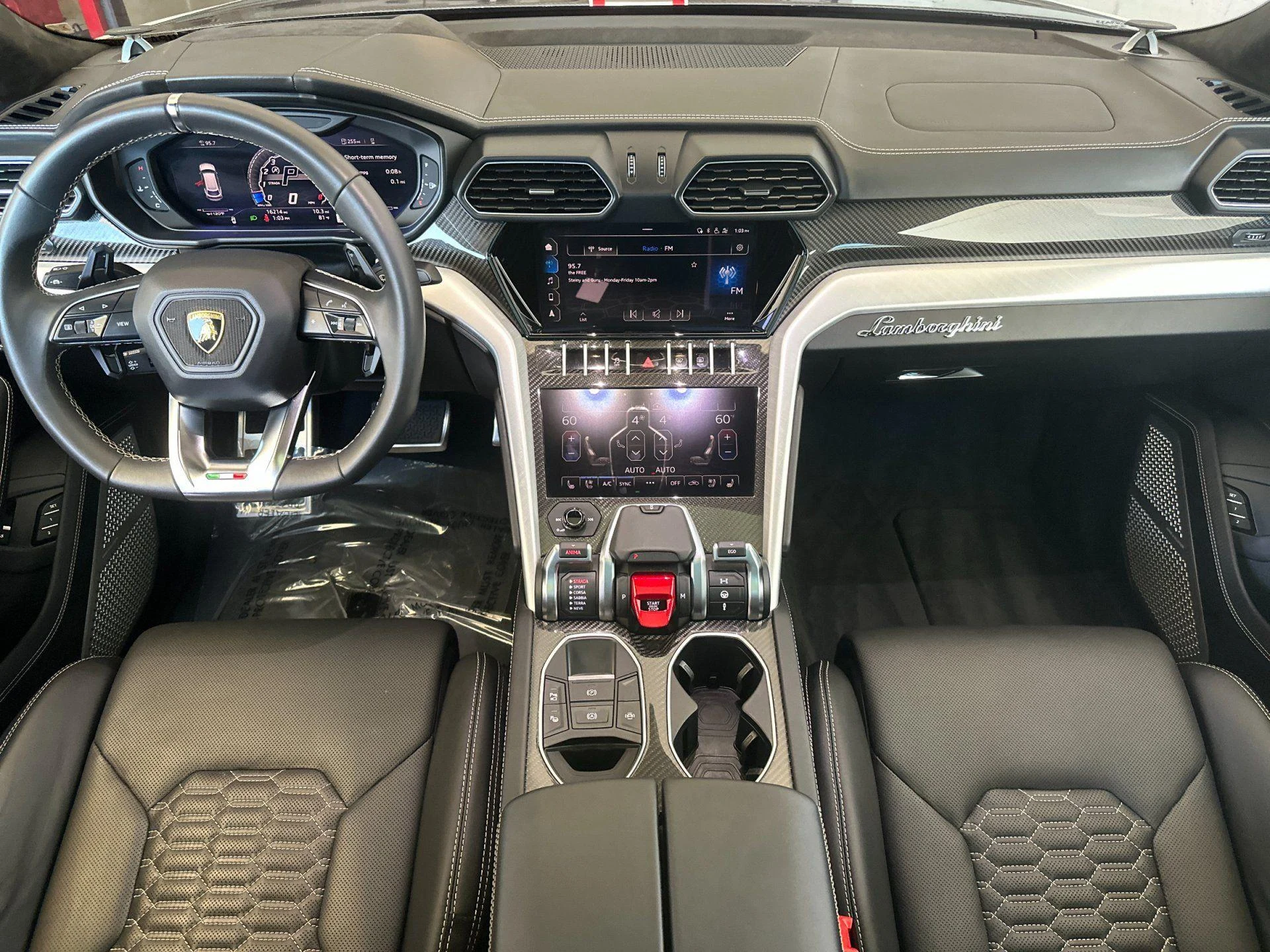 mph006_225704165_Used_2021_Lamborghini_Urus_1785318263_883878d970
