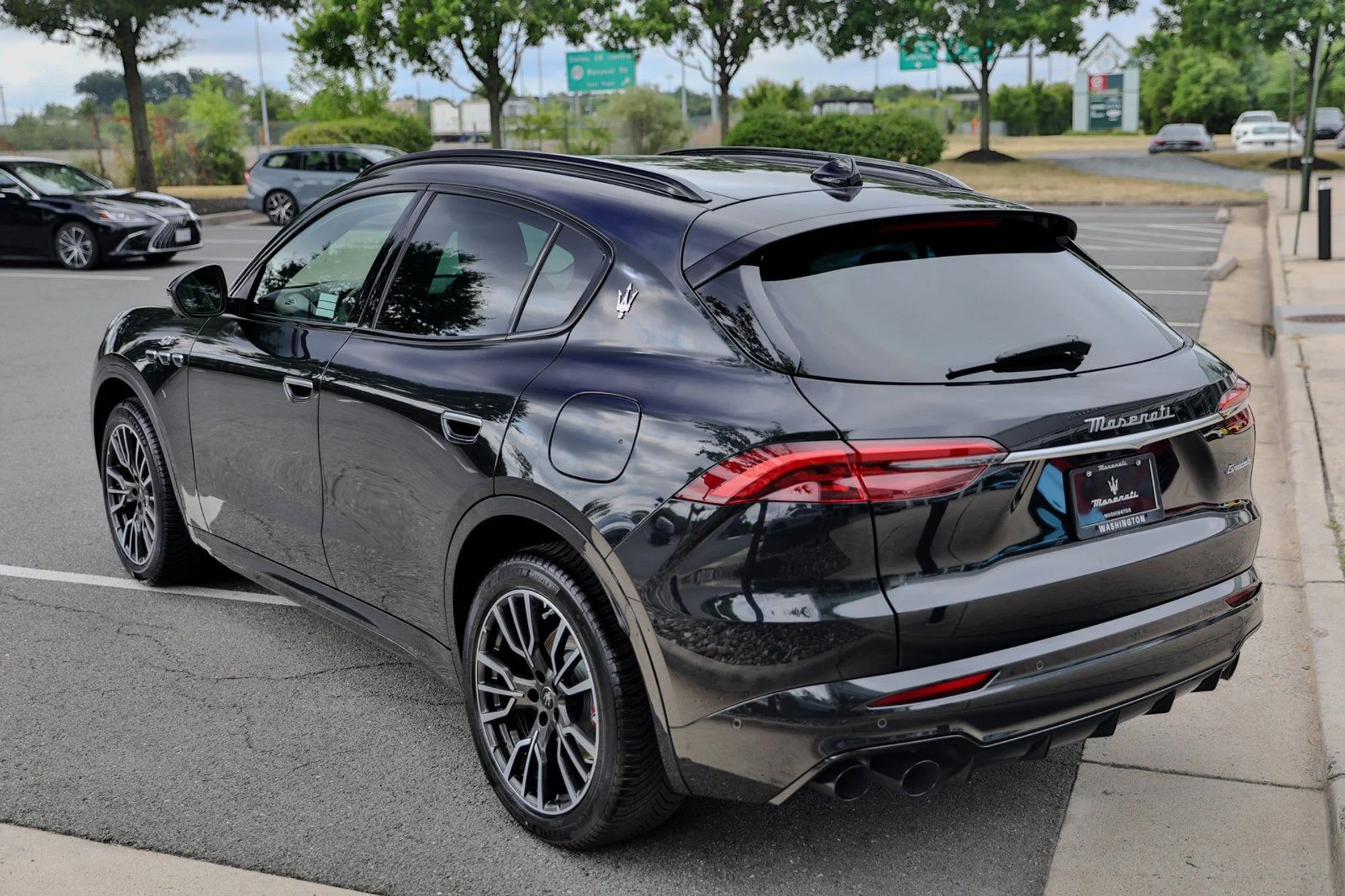 mph006_2265238672_b83104d2fb43499baa0846085b3bebeb_8659d058af