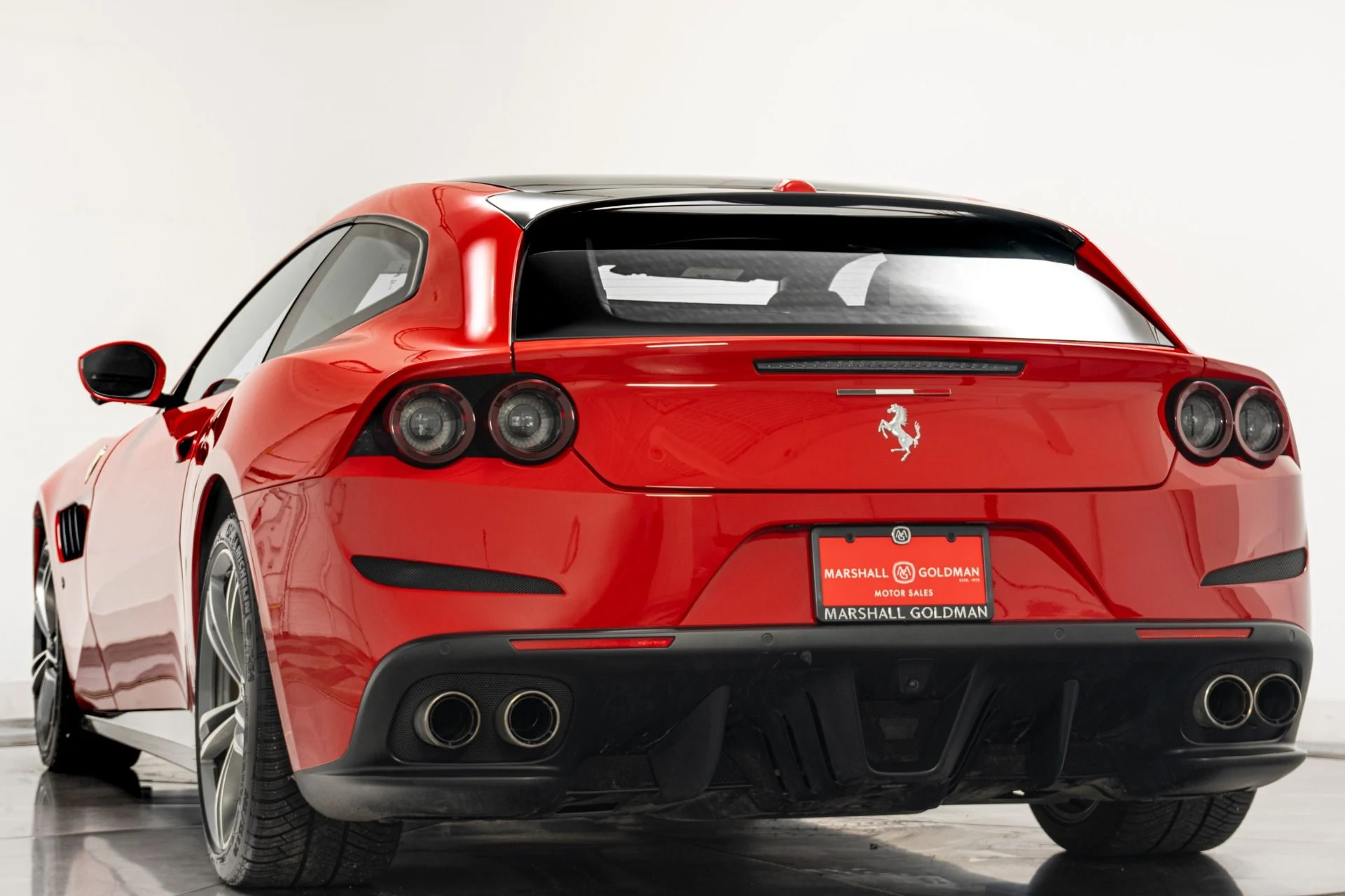 mph006_2279085176_Used_2020_Ferrari_GTC_4_Lusso_V12_Power_Passenger_Display_Carbon_Fiber_Interior_Trim_1776369259_260477af31