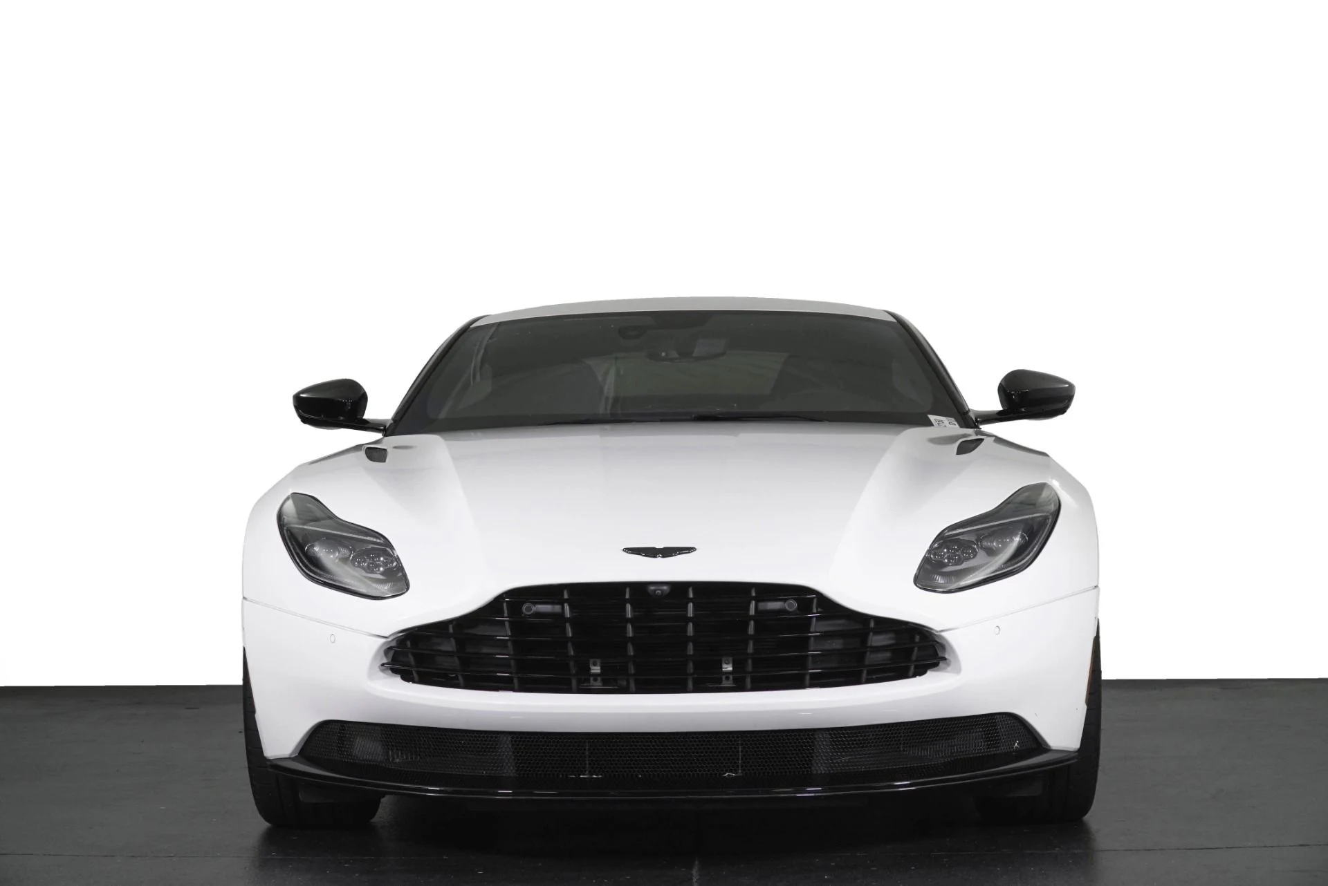 mph006_2286547147_Used_2023_Aston_Martin_DB_11_V8_1785747410_5374a36aed