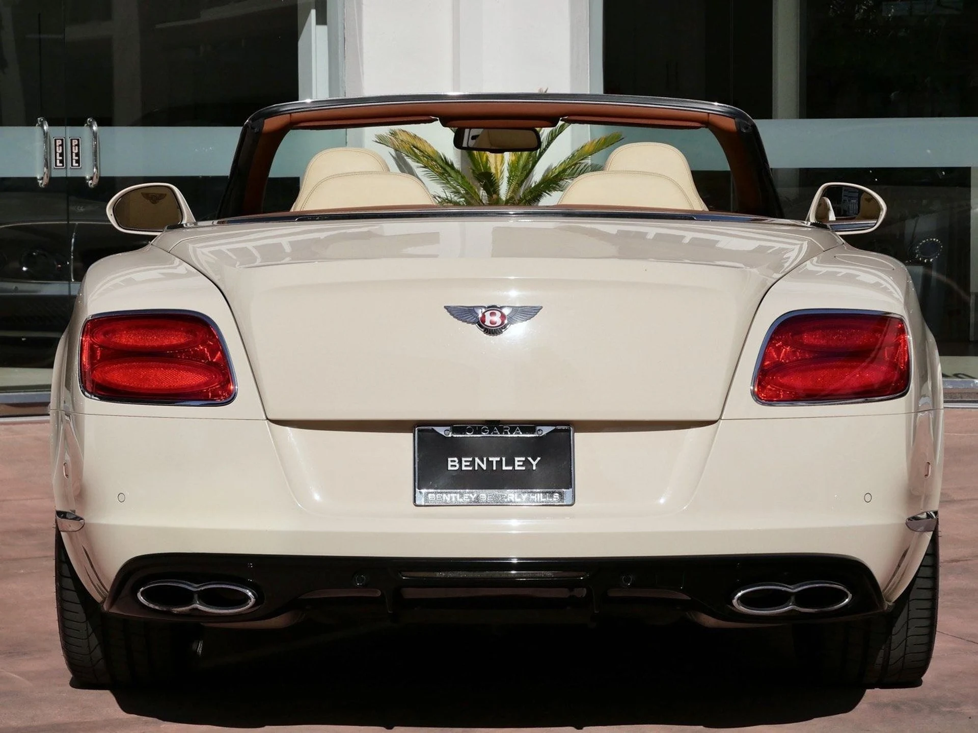 mph006_2287229418_3585cb78a1ee5644de8bcfc53a61da9fx_2a6c095524