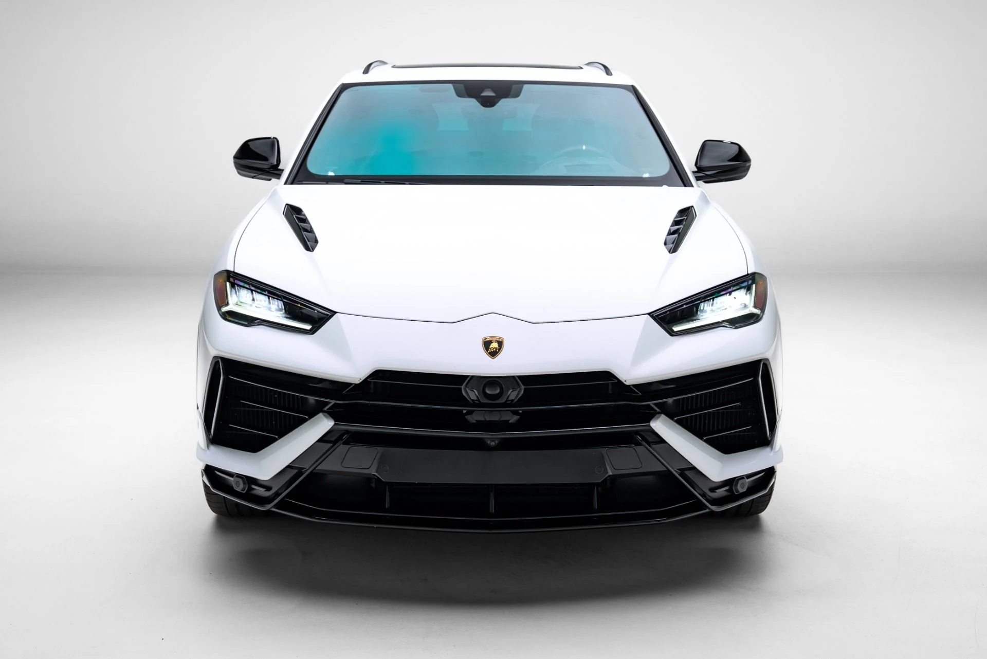 mph006_2288439437_Used_2023_Lamborghini_Urus_S_1776203789_91ecaab8de